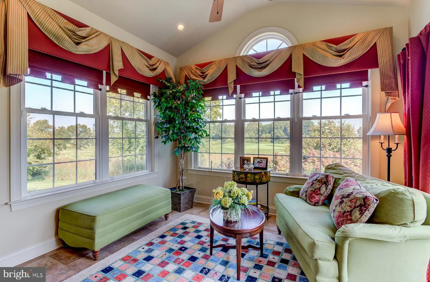 Oxford, Pennsylvania 19363, United States, 4 Bedrooms Bedrooms, ,4 BathroomsBathrooms,Residential,Pending,43198