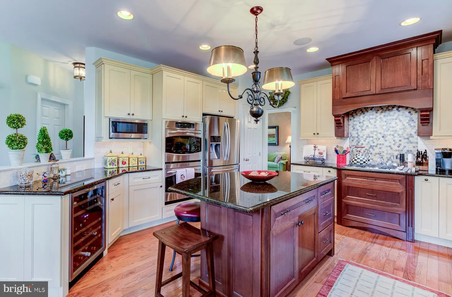 Oxford, Pennsylvania 19363, United States, 4 Bedrooms Bedrooms, ,4 BathroomsBathrooms,Residential,Pending,43198