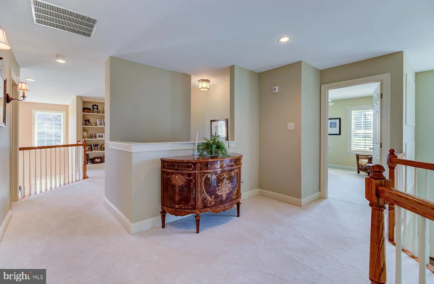 Oxford, Pennsylvania 19363, United States, 4 Bedrooms Bedrooms, ,4 BathroomsBathrooms,Residential,Pending,43198