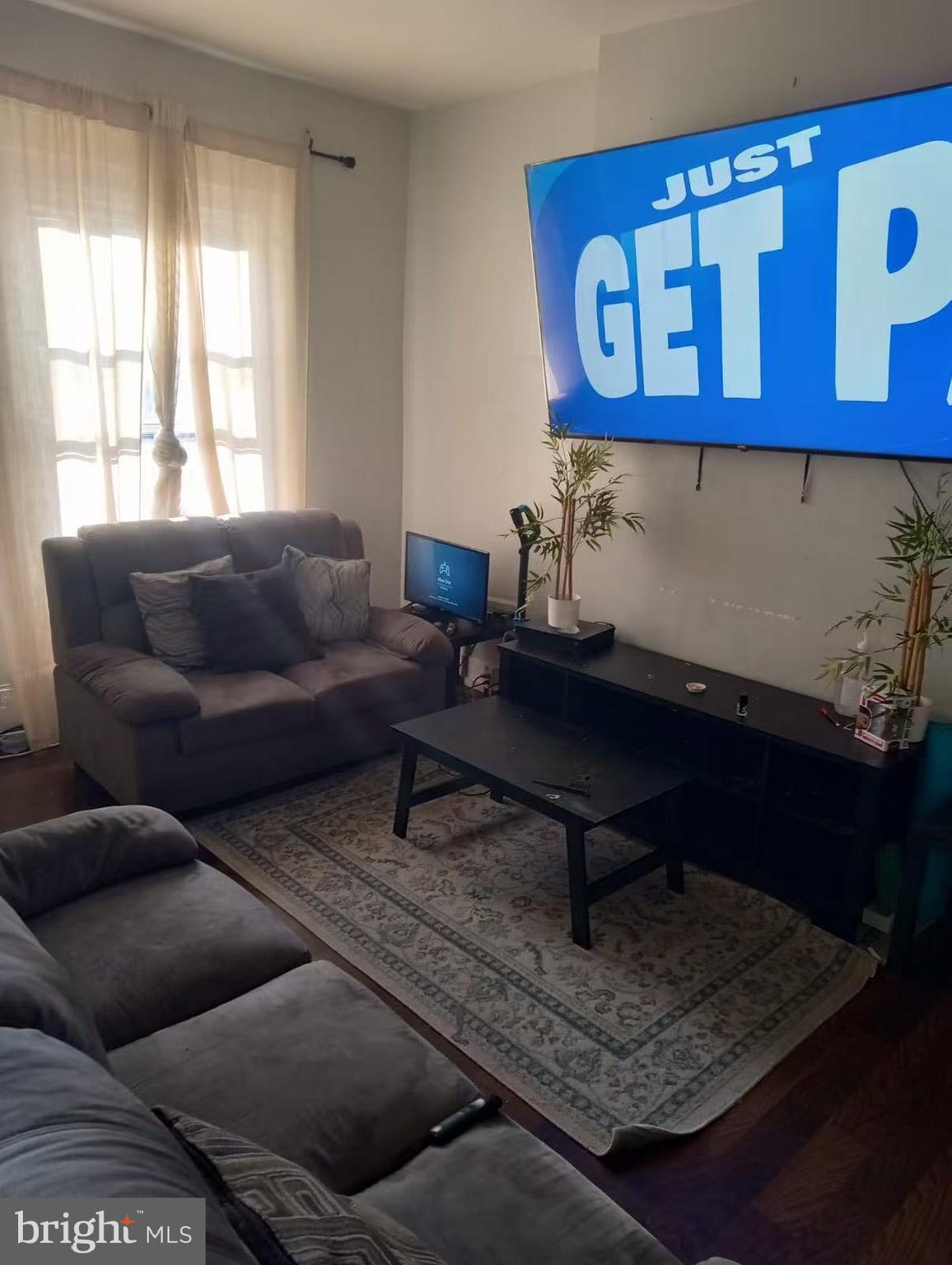 MILTON-MONTFORD - Residential