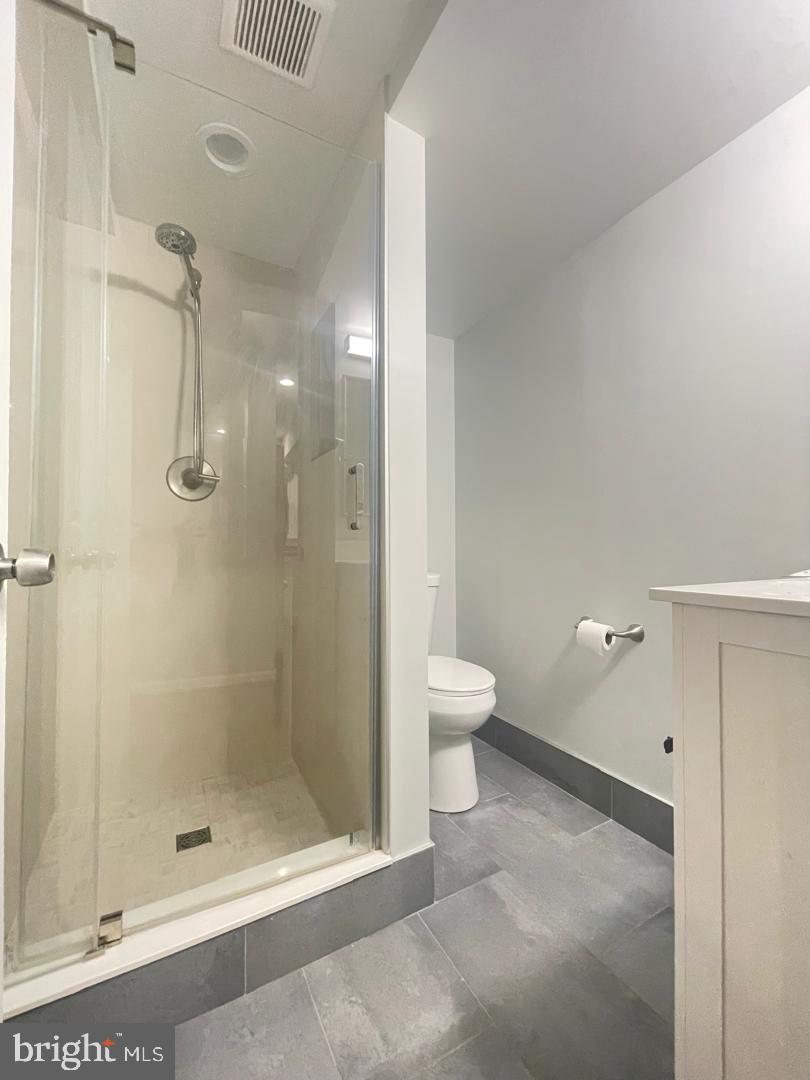 LANDMARK SQUARE - Residential Lease