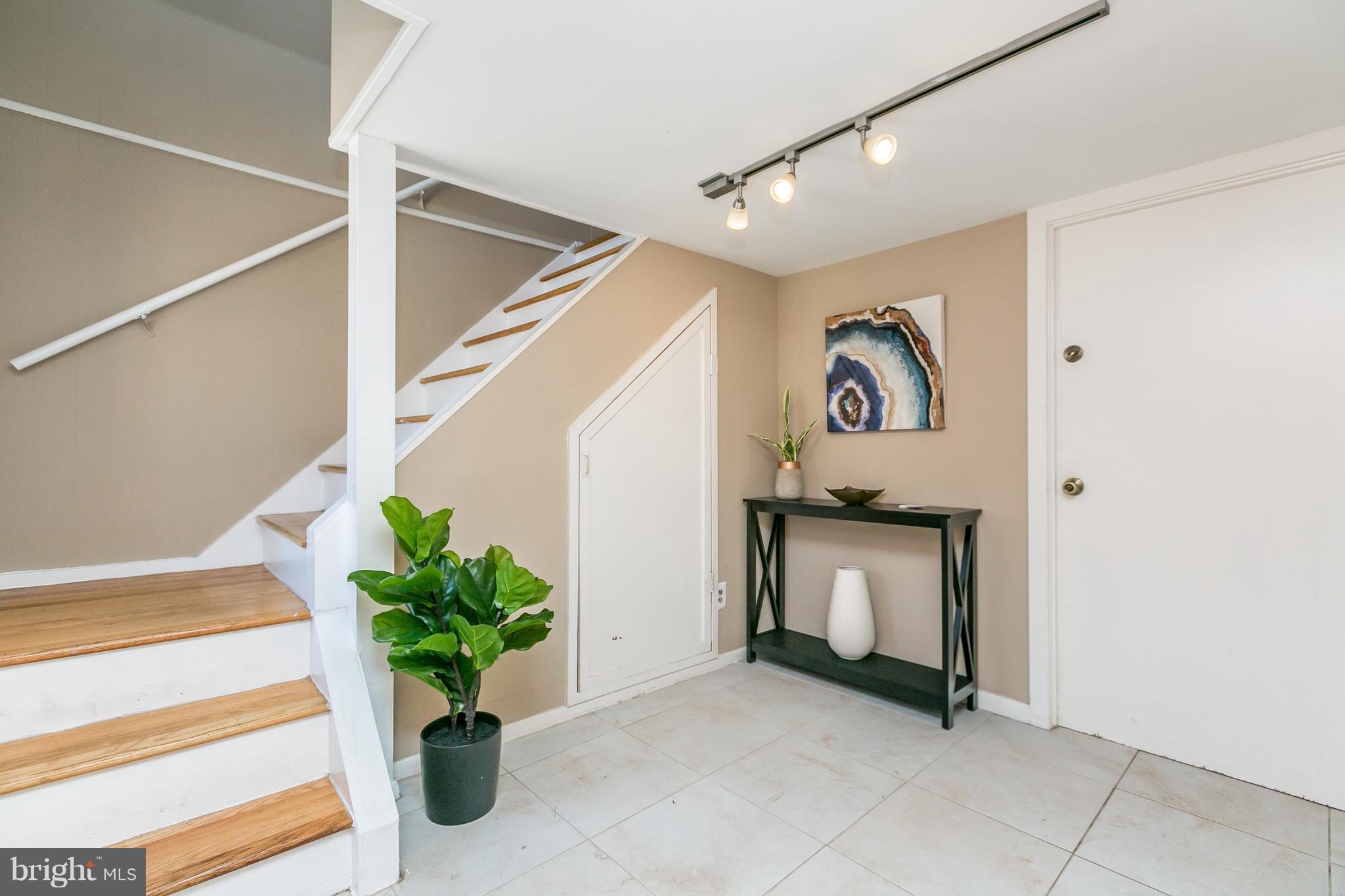 MOUNT VERNON PLACE HISTORIC DISTRICT - Residential