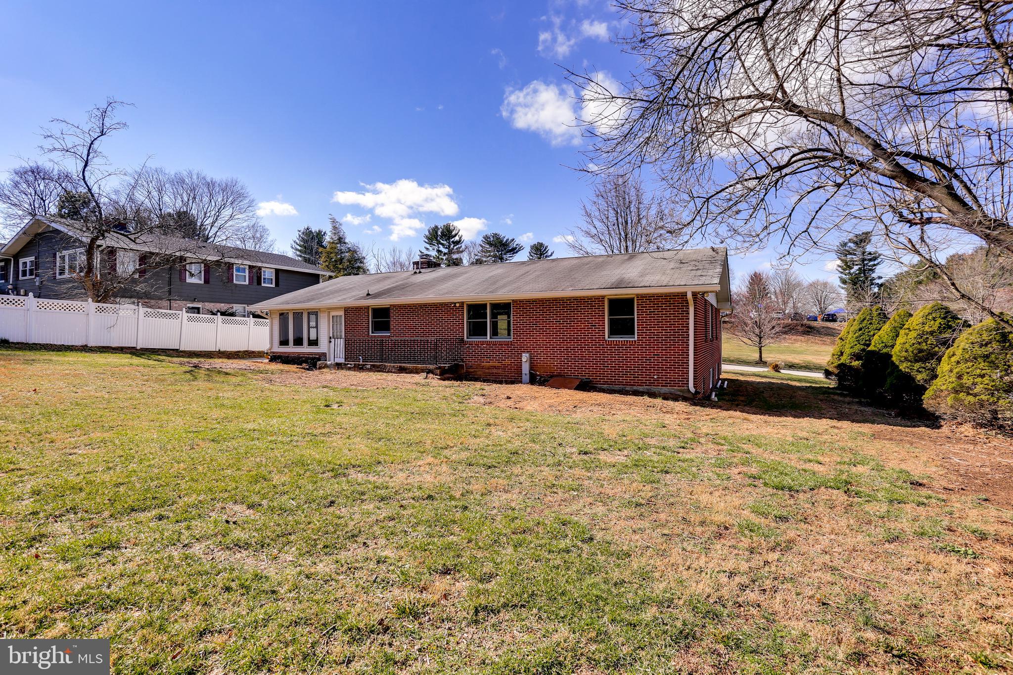 MOUNT HEBRON - Residential