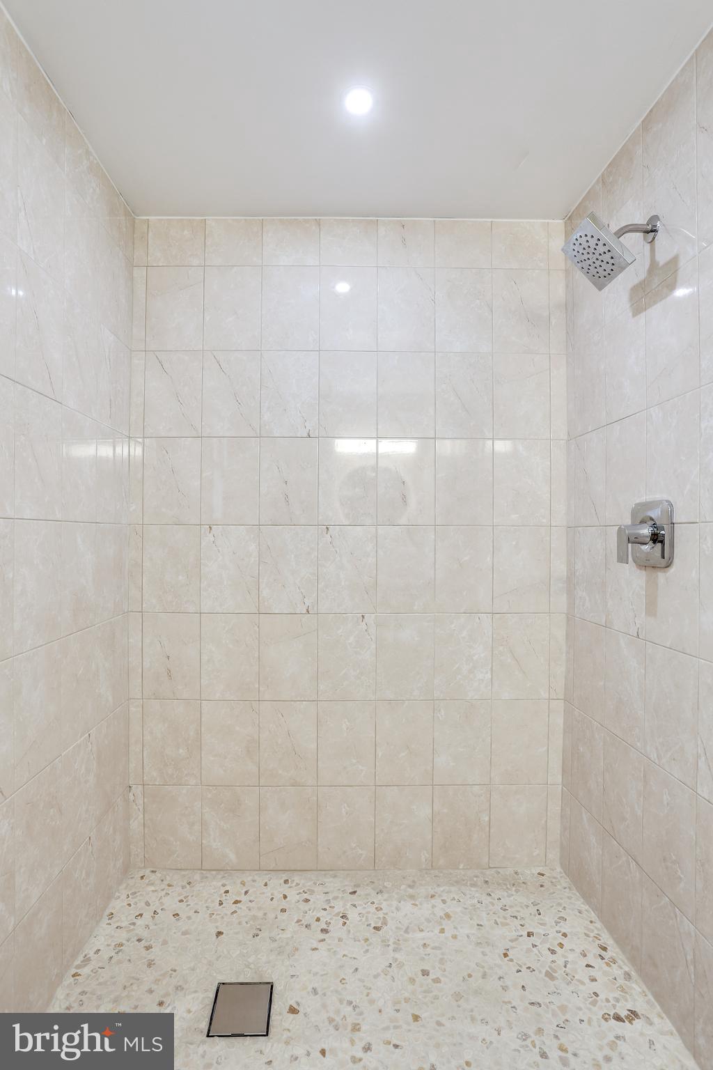 MOUNT HEBRON - Residential