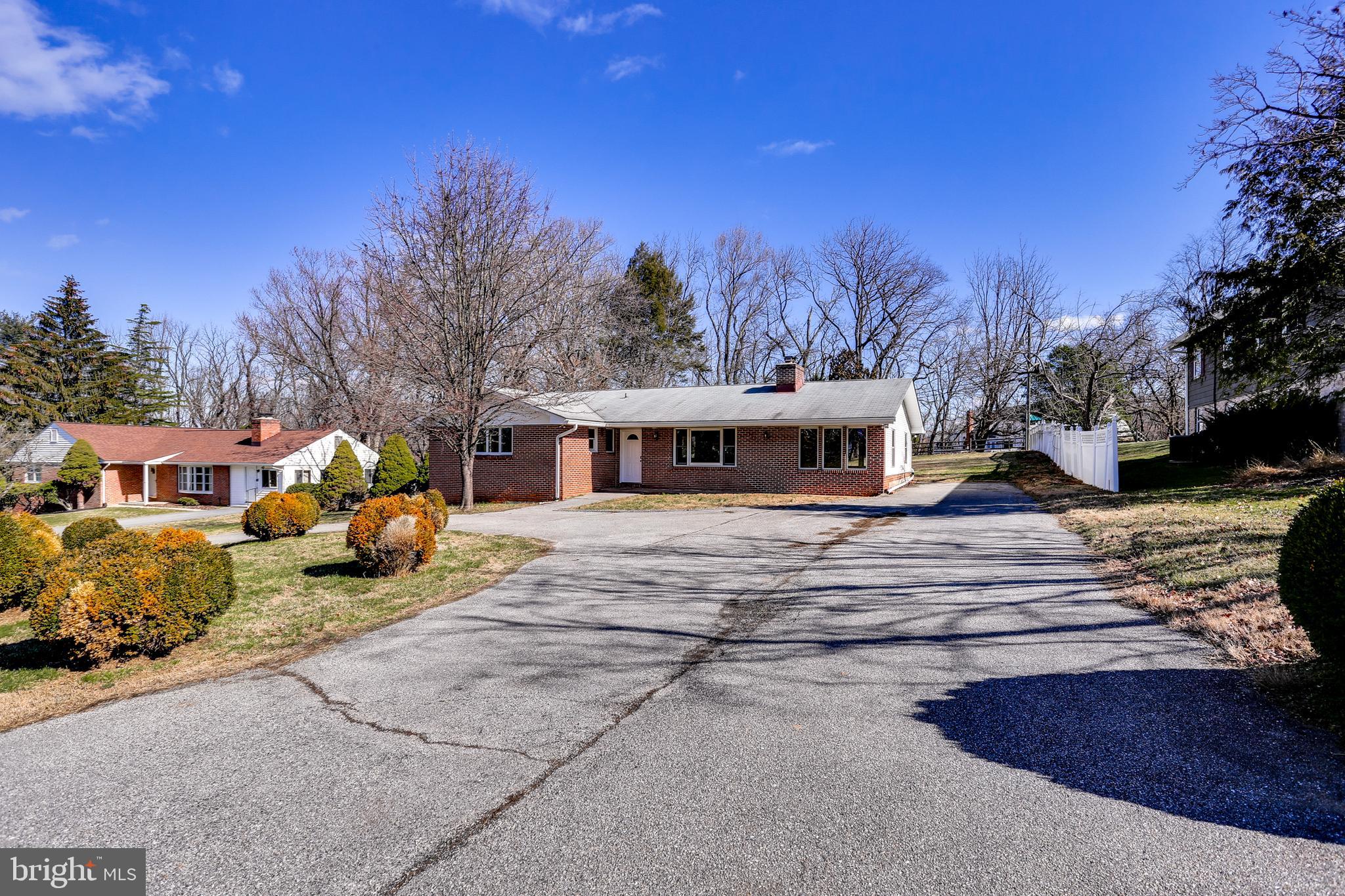 MOUNT HEBRON - Residential