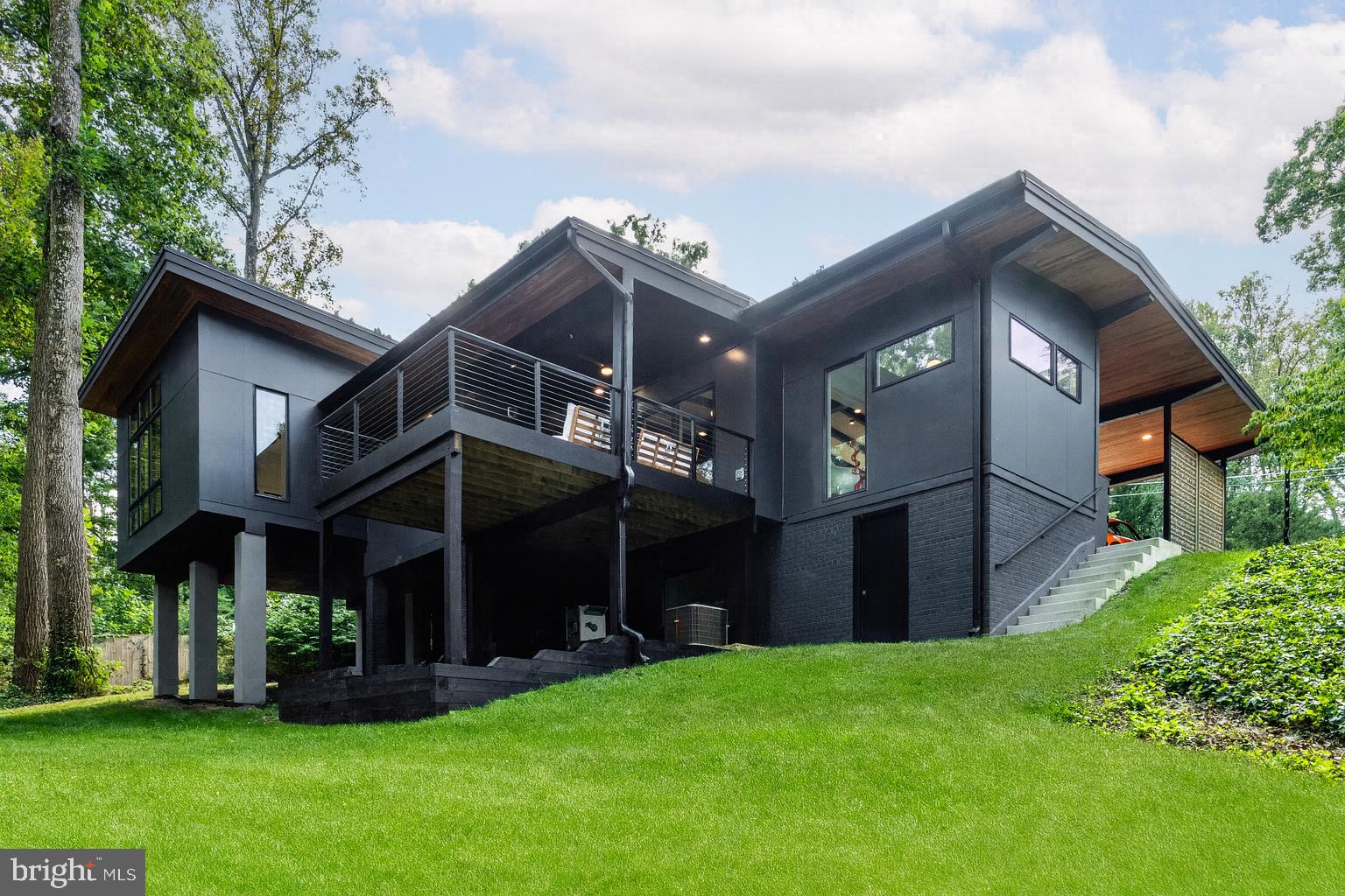3406 BARGER DRIVE