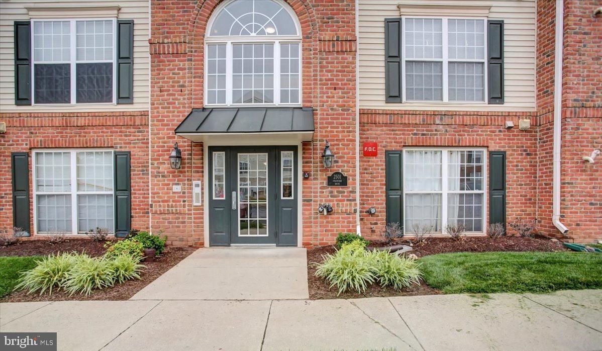 This convenient and stylish condo is ideally located just minutes from the charming historic town of Frederick, nestled within a sought-after community. Residents enjoy access to a host of amenities including sparkling swimming pools, scenic walking trails winding around a tranquil pond, and nearby small boutique restaurants that add a unique local flavor.
Inside, the condo features a warm and welcoming palette of neutral colors, providing a versatile backdrop for any décor. The upgraded kitchen boasts quality upgraded cabinetry, replaced stainless appliances and thoughtful finishes, while the bathrooms offer modern updates including easily accessible walk in tubs. Whether you're looking for an easy lifestyle, a weekend retreat, or a low-maintenance home close to everything, this condo delivers comfort, convenience, and charm.