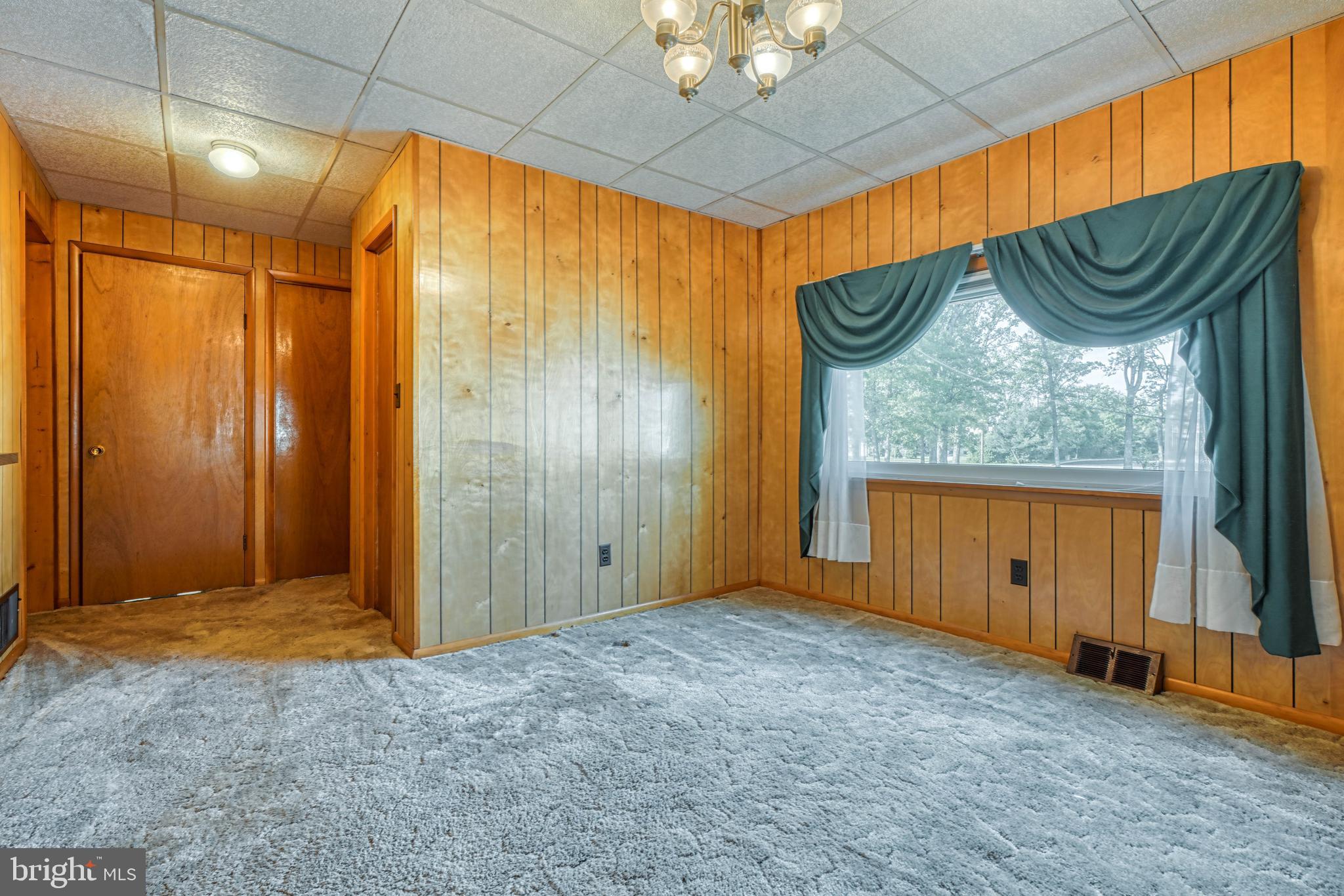 EDGEWATER - Residential