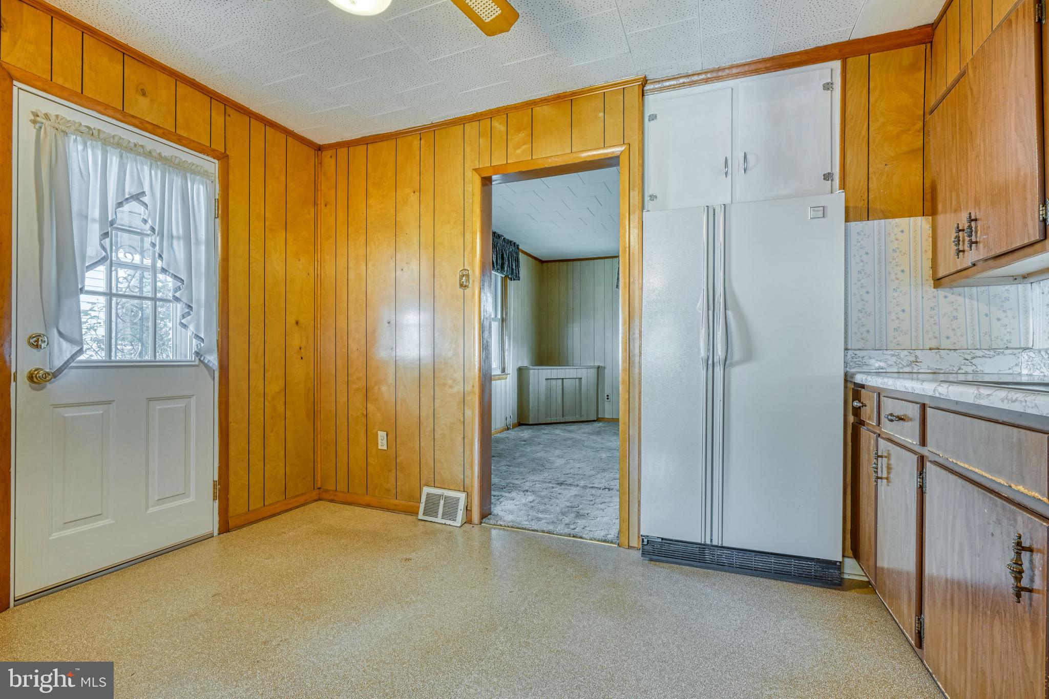 EDGEWATER - Residential