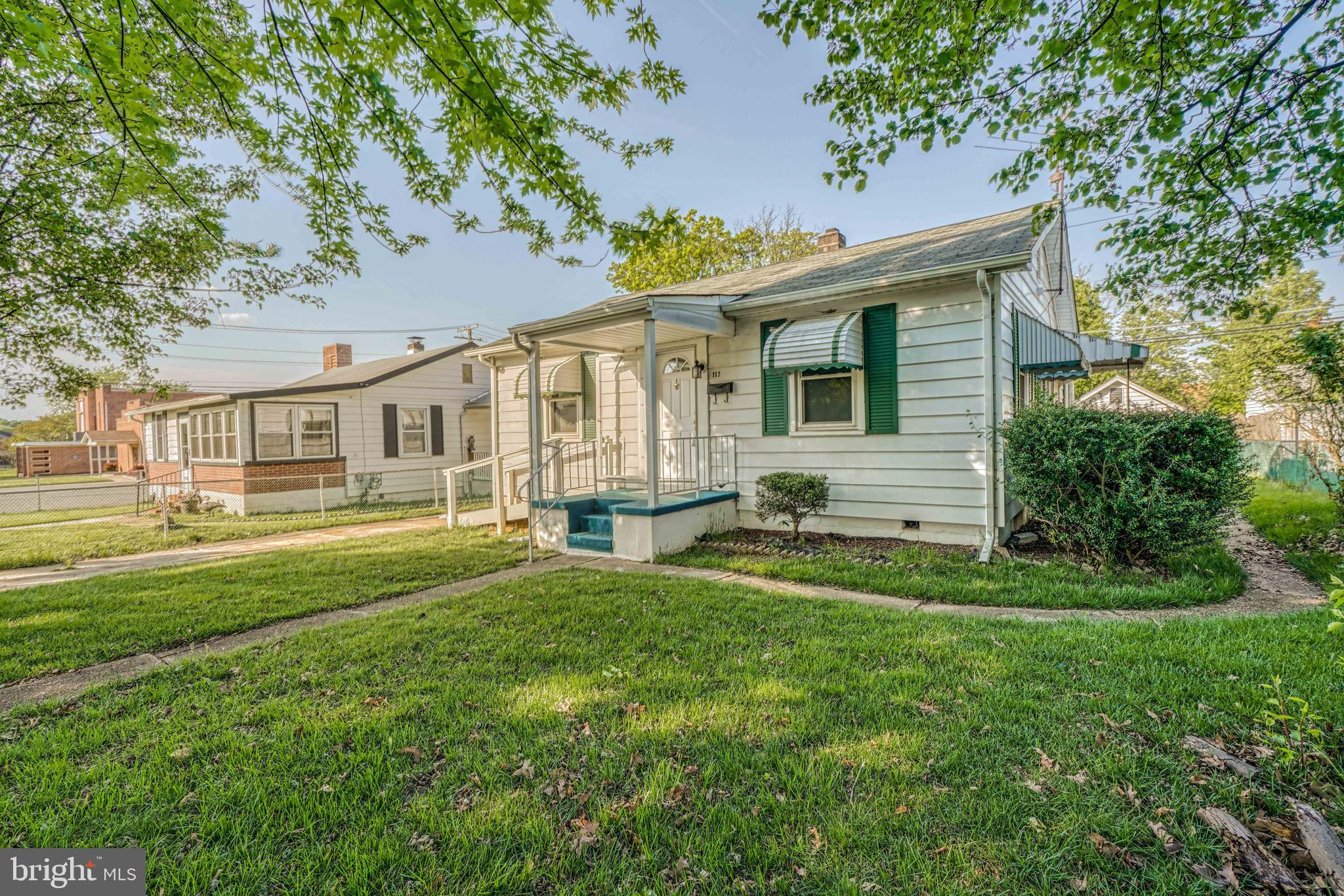 EDGEWATER - Residential