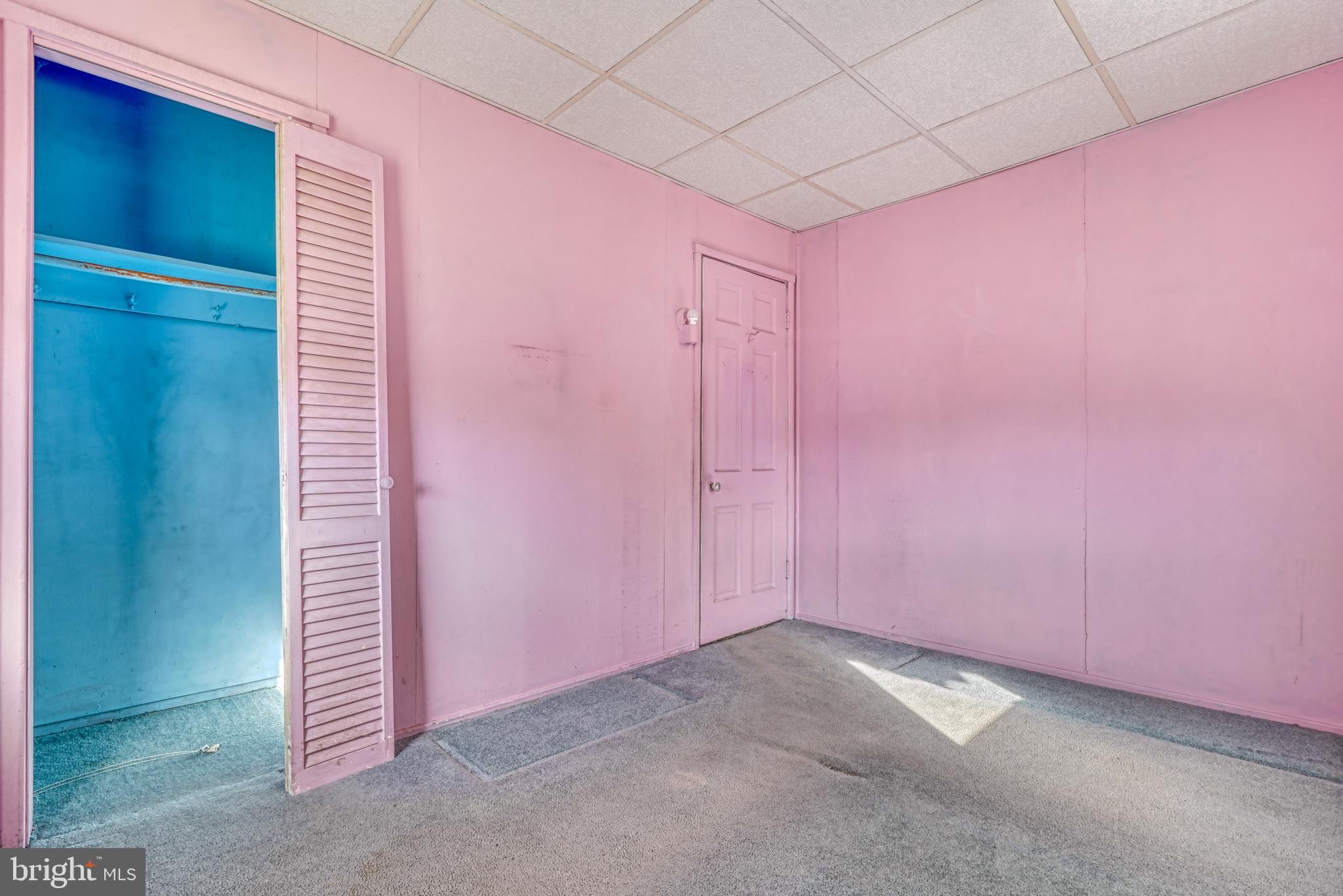 EDGEWATER - Residential