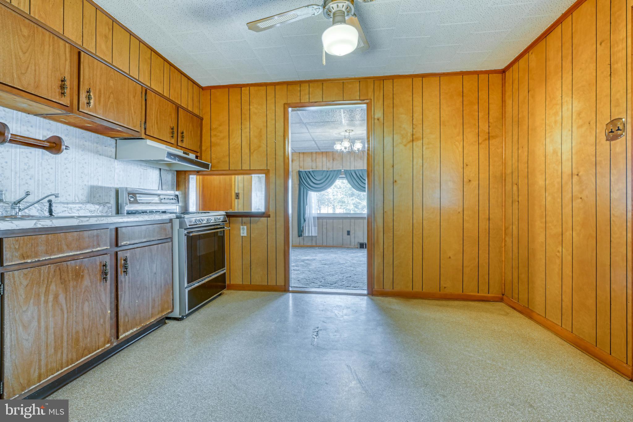 EDGEWATER - Residential