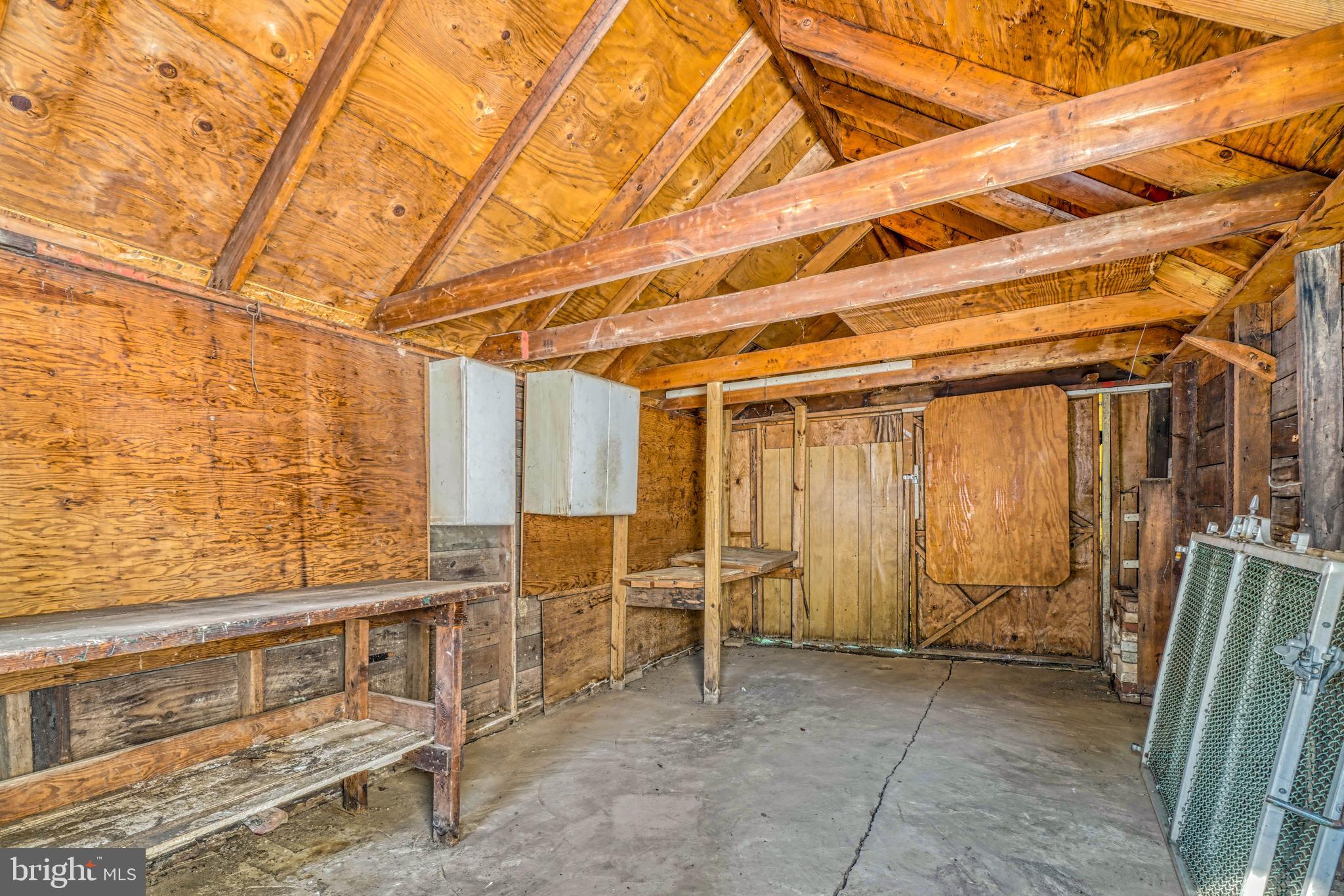 EDGEWATER - Residential