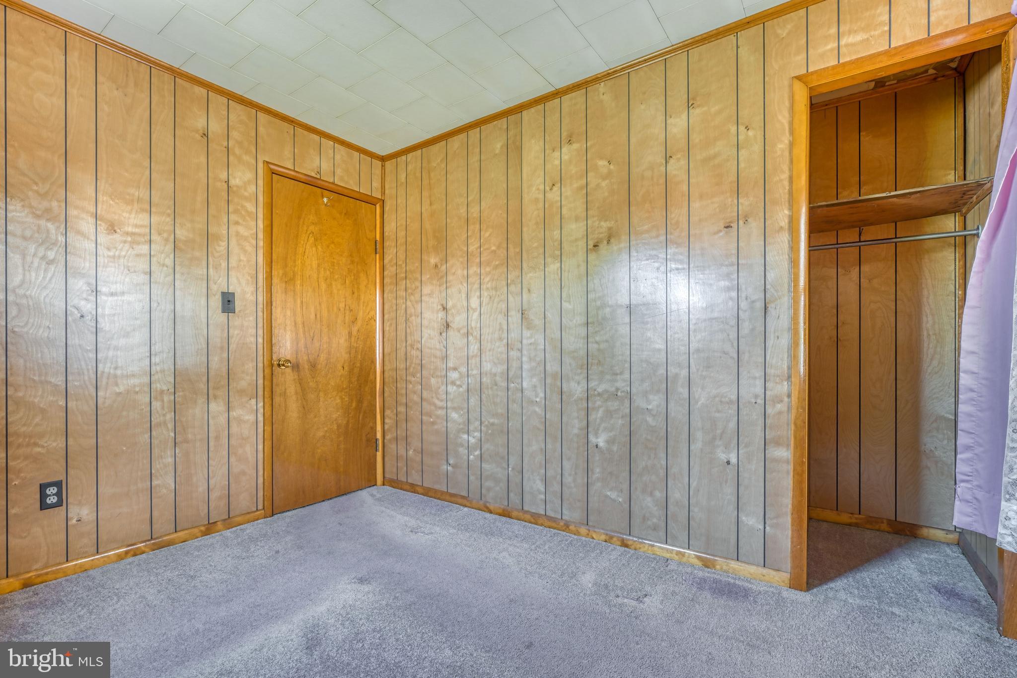 EDGEWATER - Residential