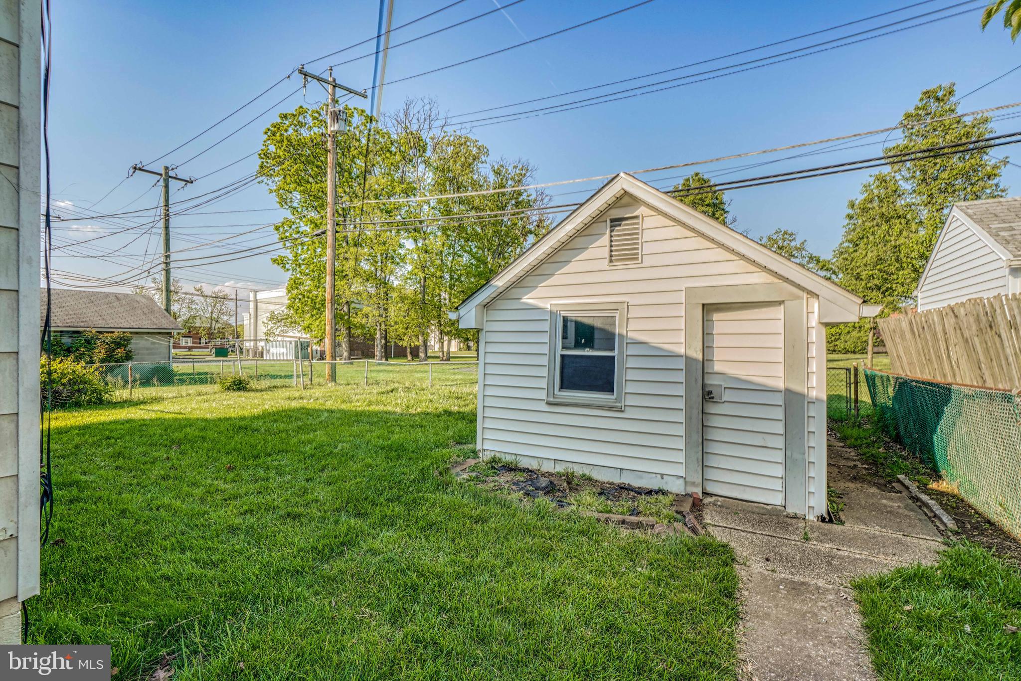 EDGEWATER - Residential