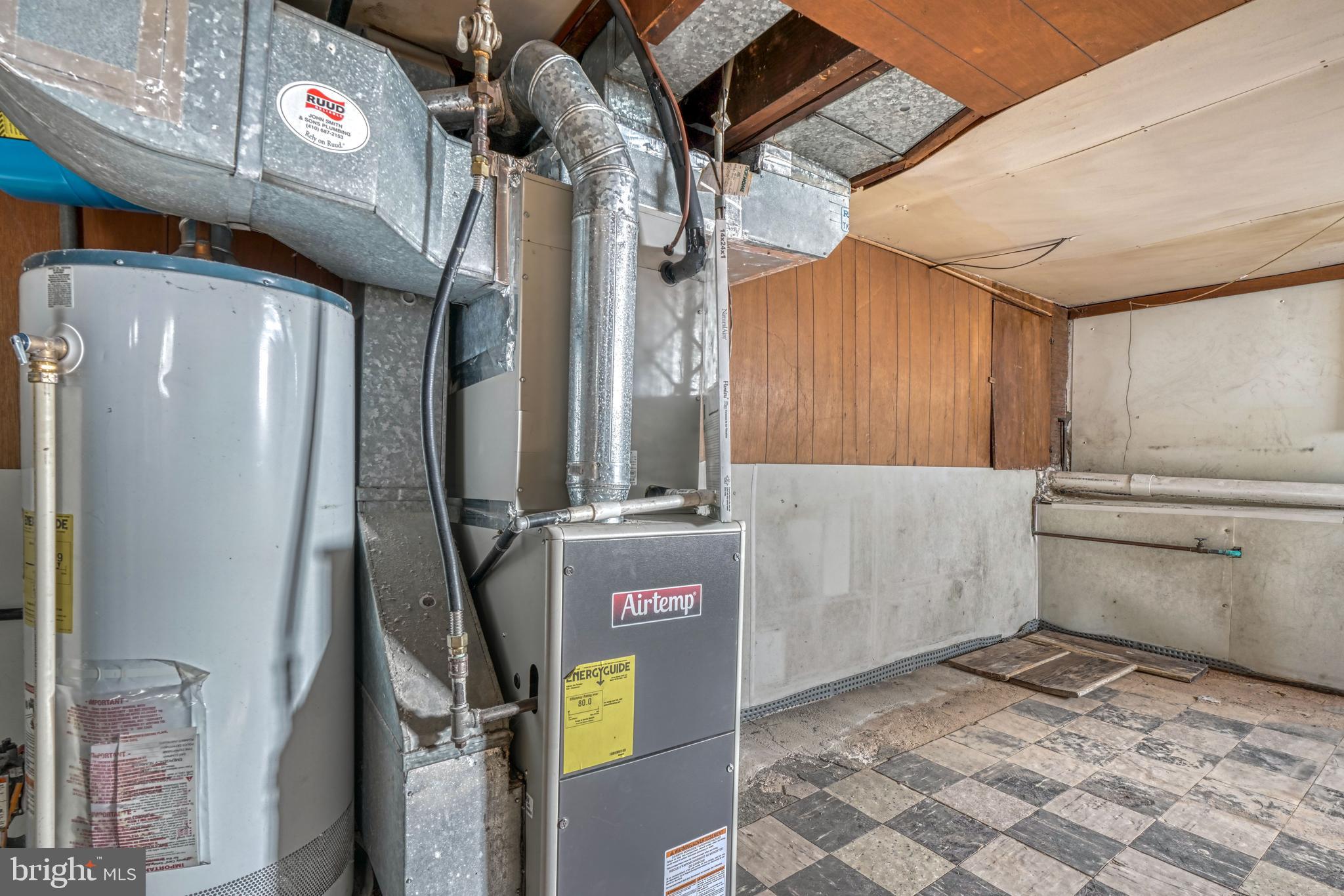 EDGEWATER - Residential