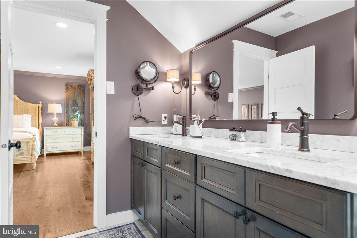 WEYHILL - Residential