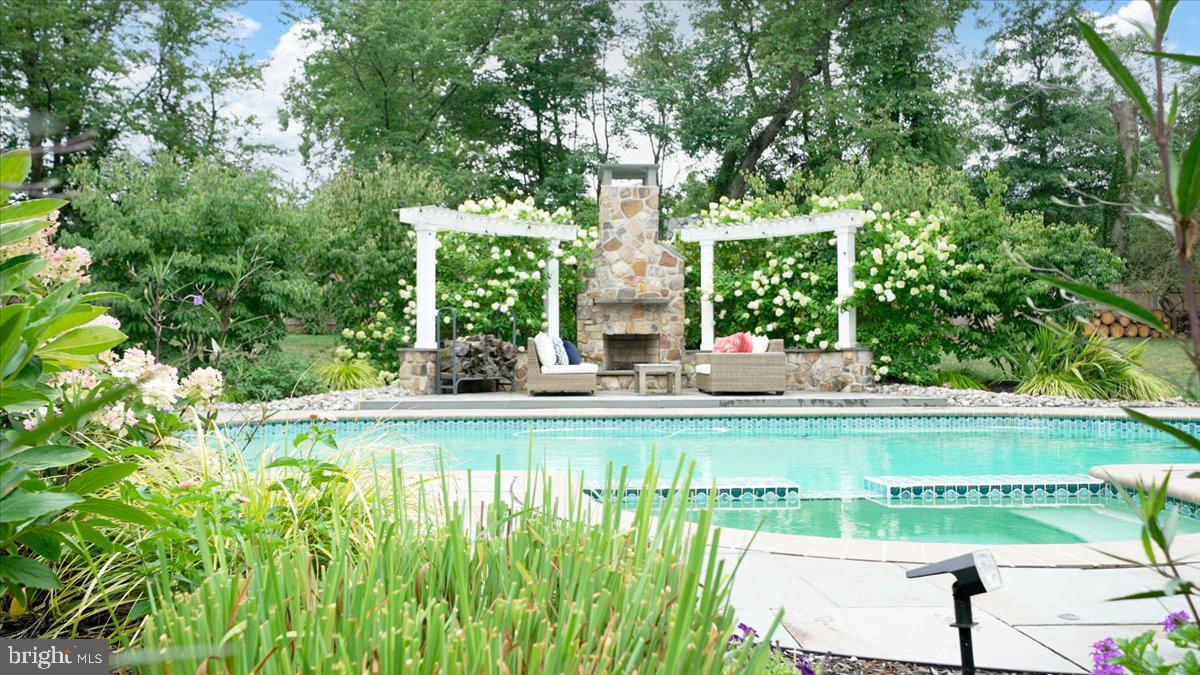 WEYHILL - Residential