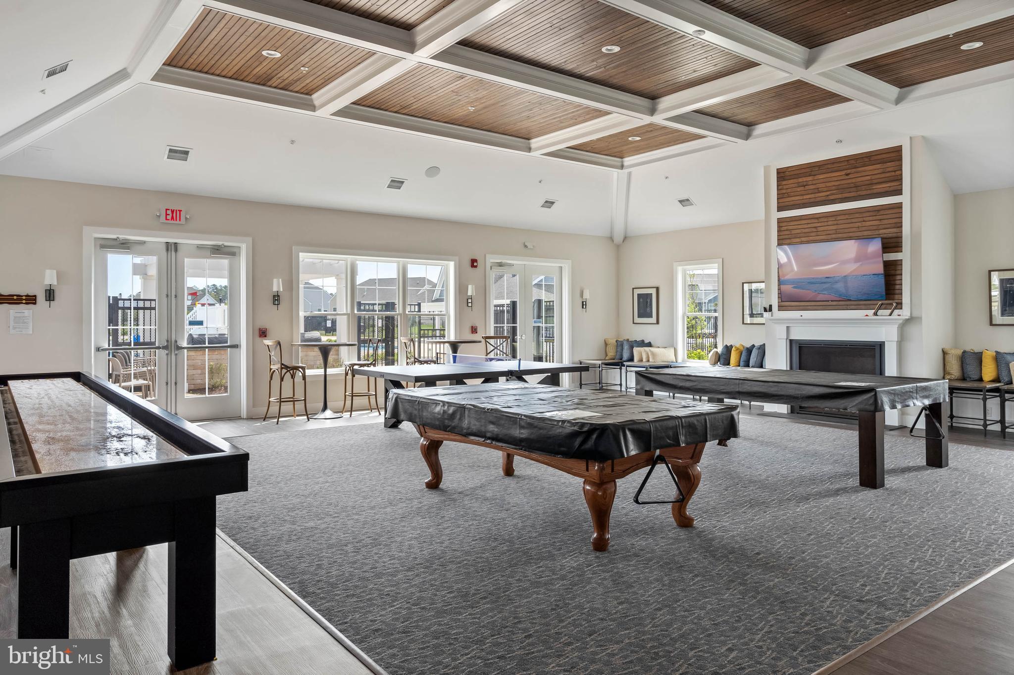 PENINSULA LAKES - Residential