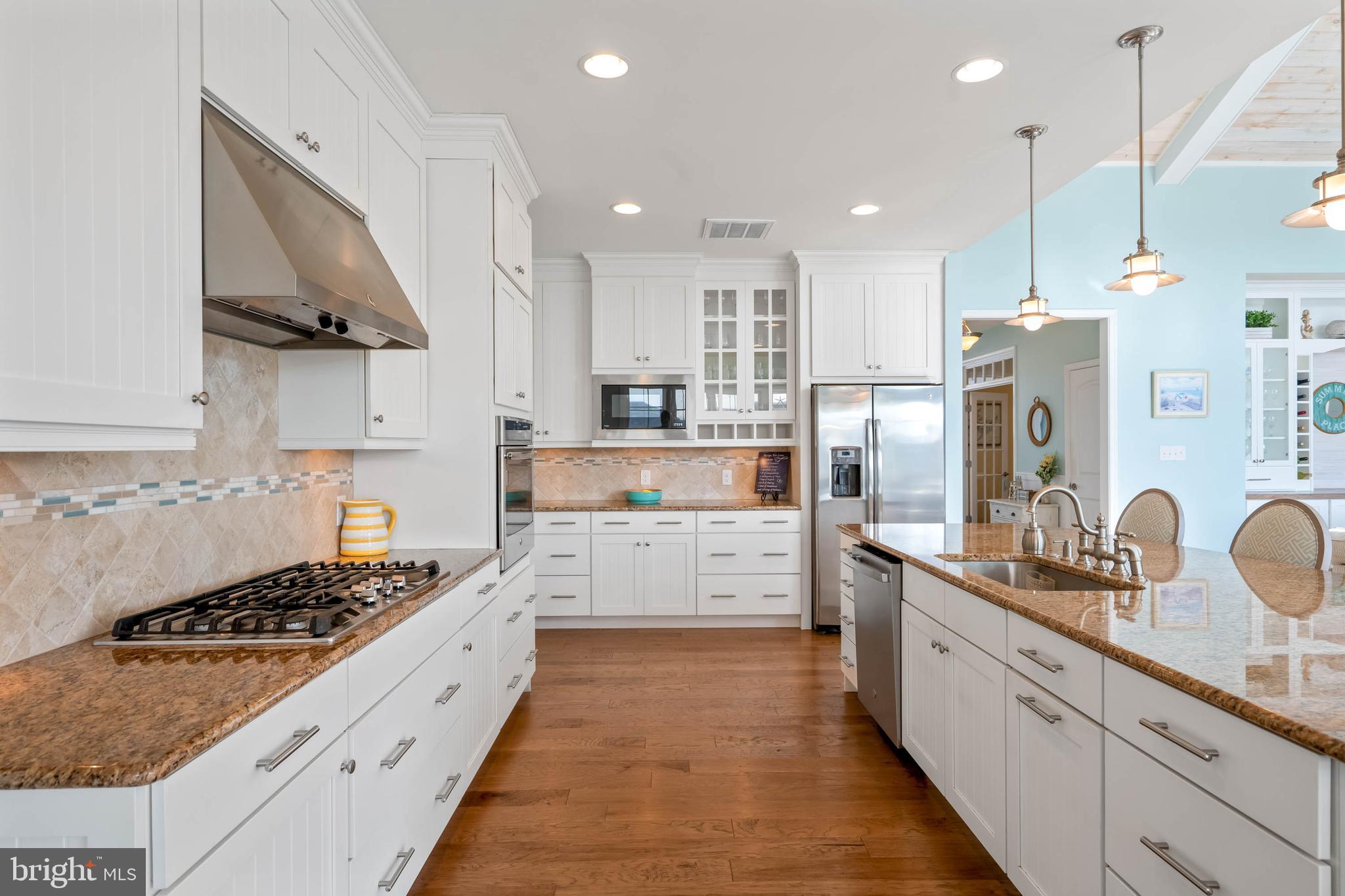 PENINSULA LAKES - Residential