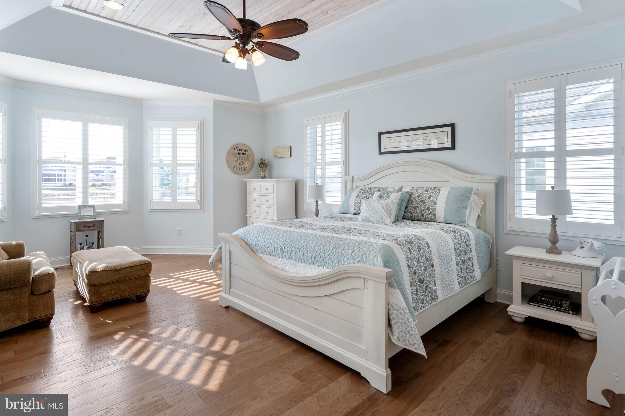 PENINSULA LAKES - Residential