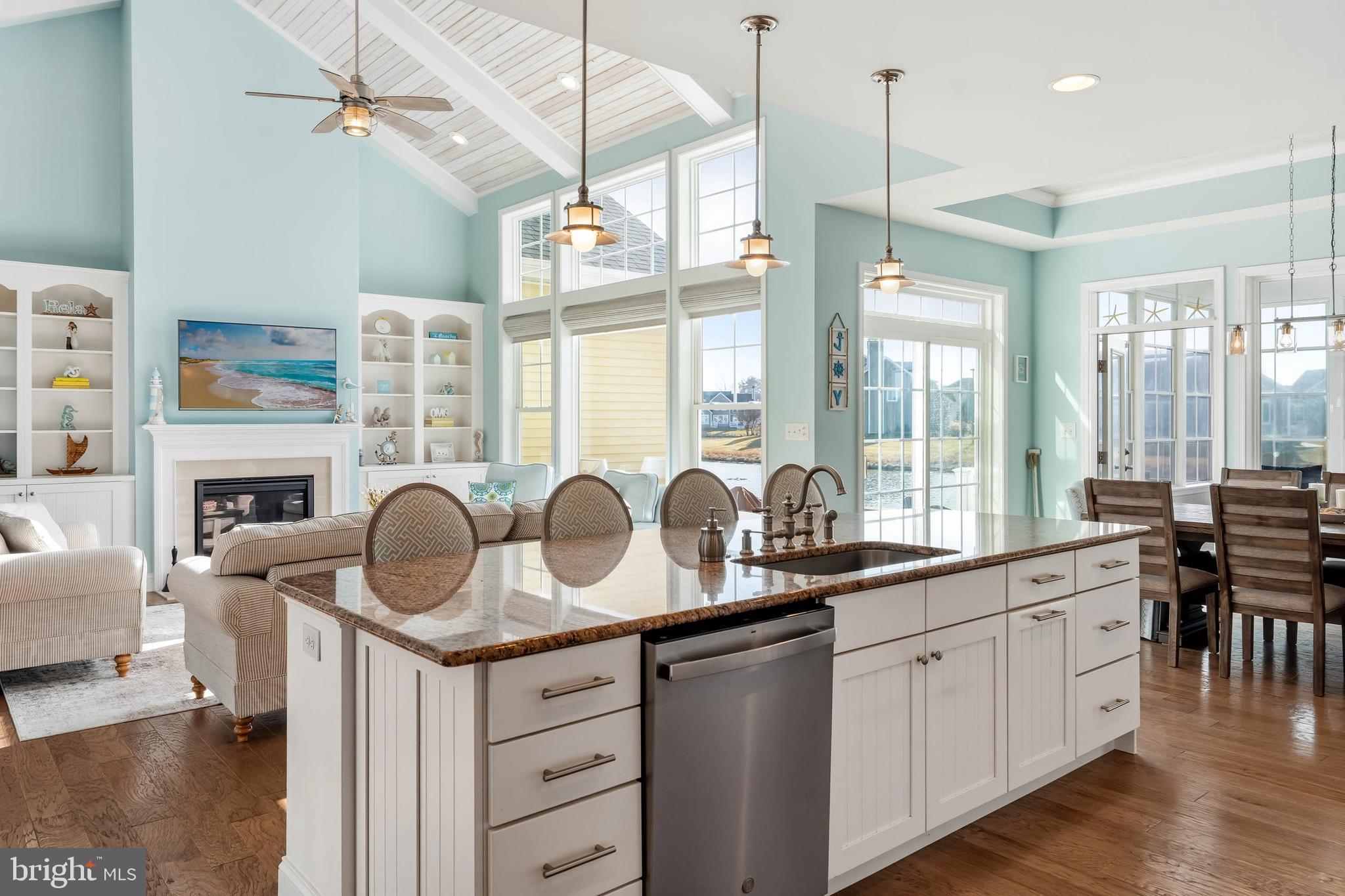 PENINSULA LAKES - Residential