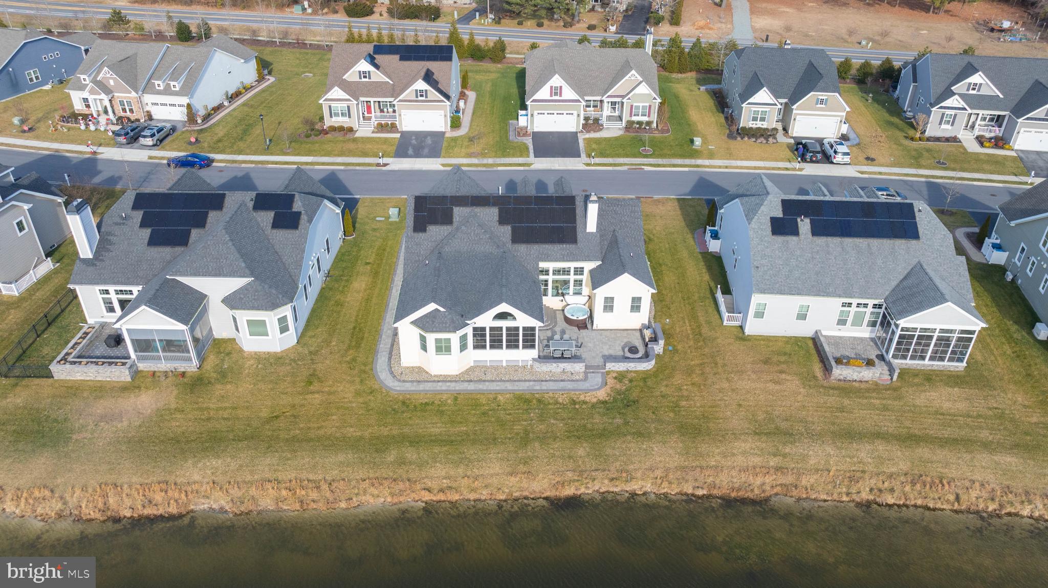 PENINSULA LAKES - Residential