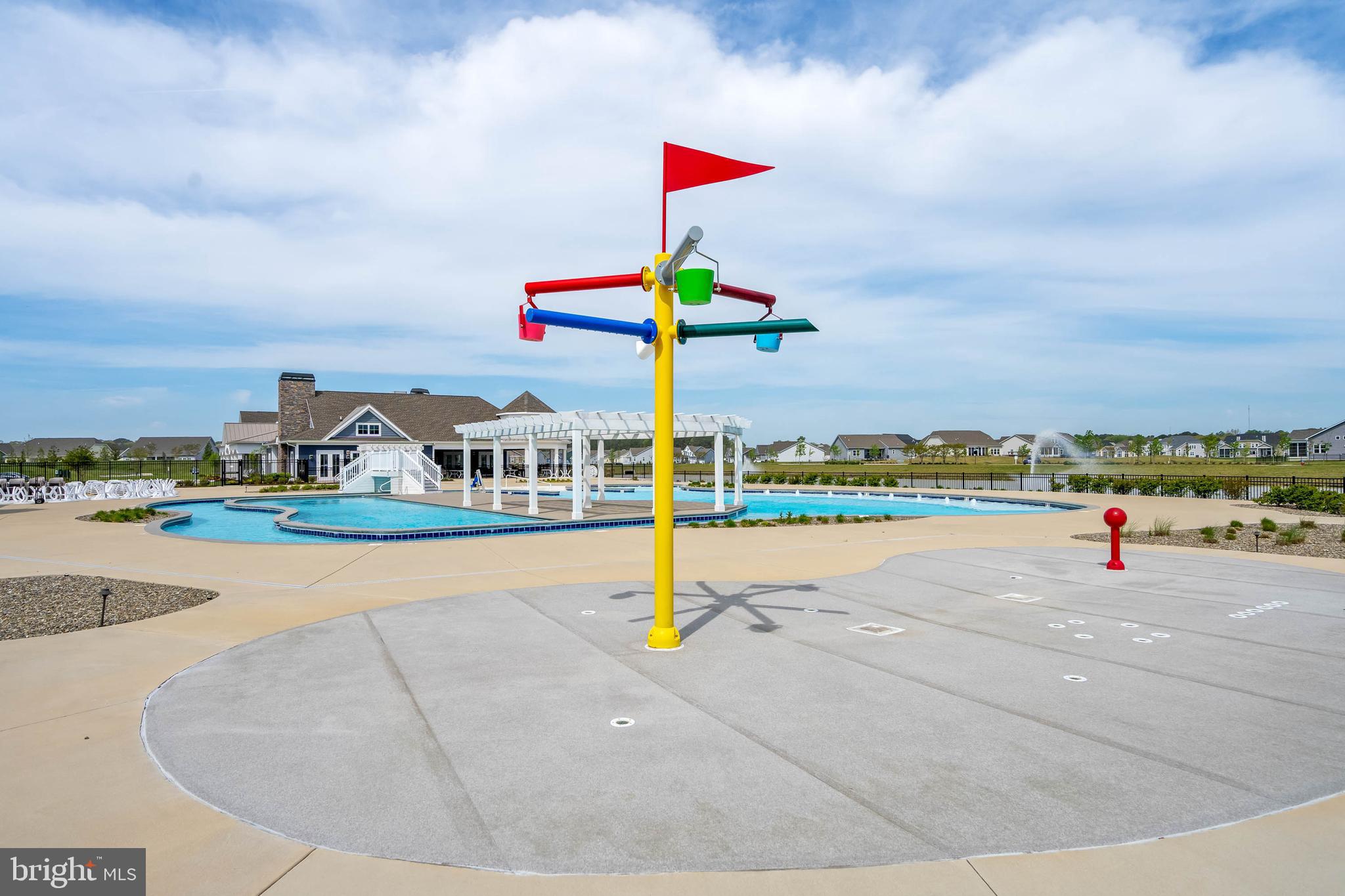 PENINSULA LAKES - Residential