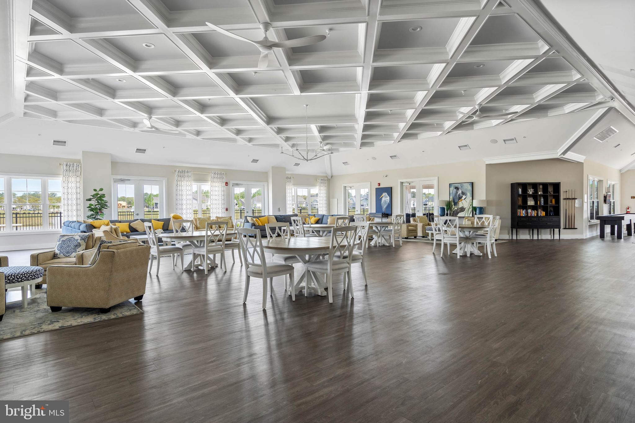 PENINSULA LAKES - Residential