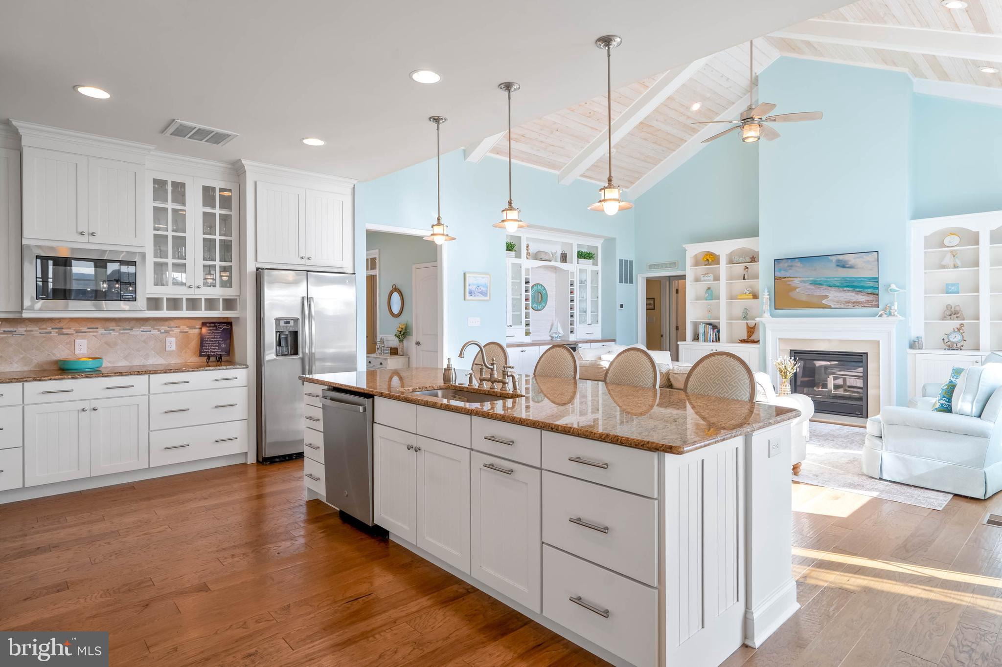 PENINSULA LAKES - Residential