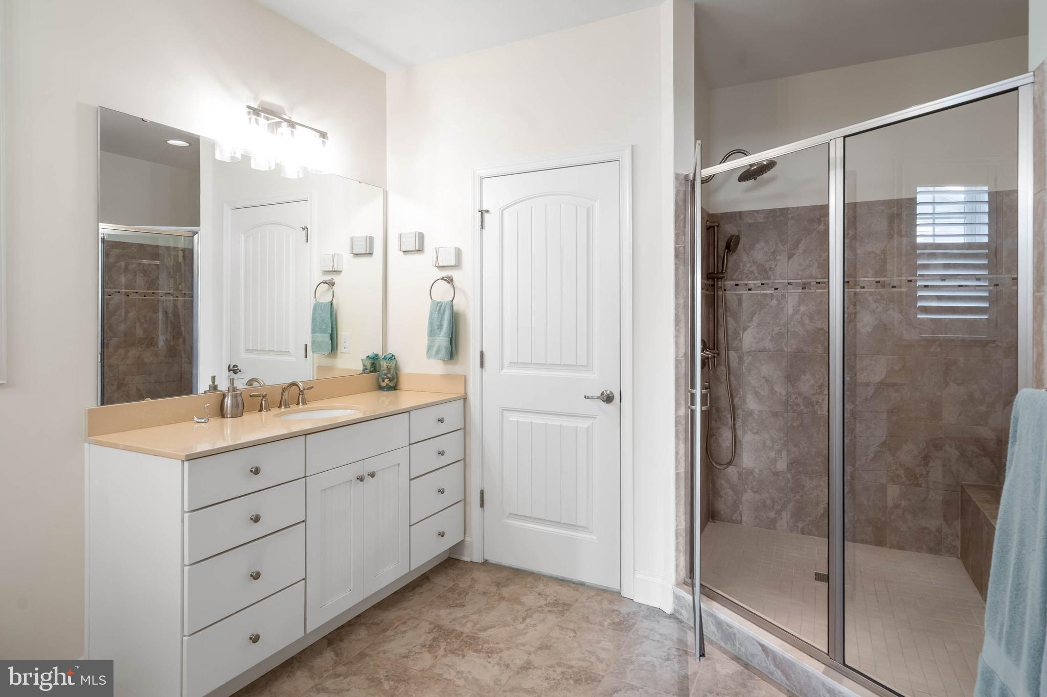 PENINSULA LAKES - Residential