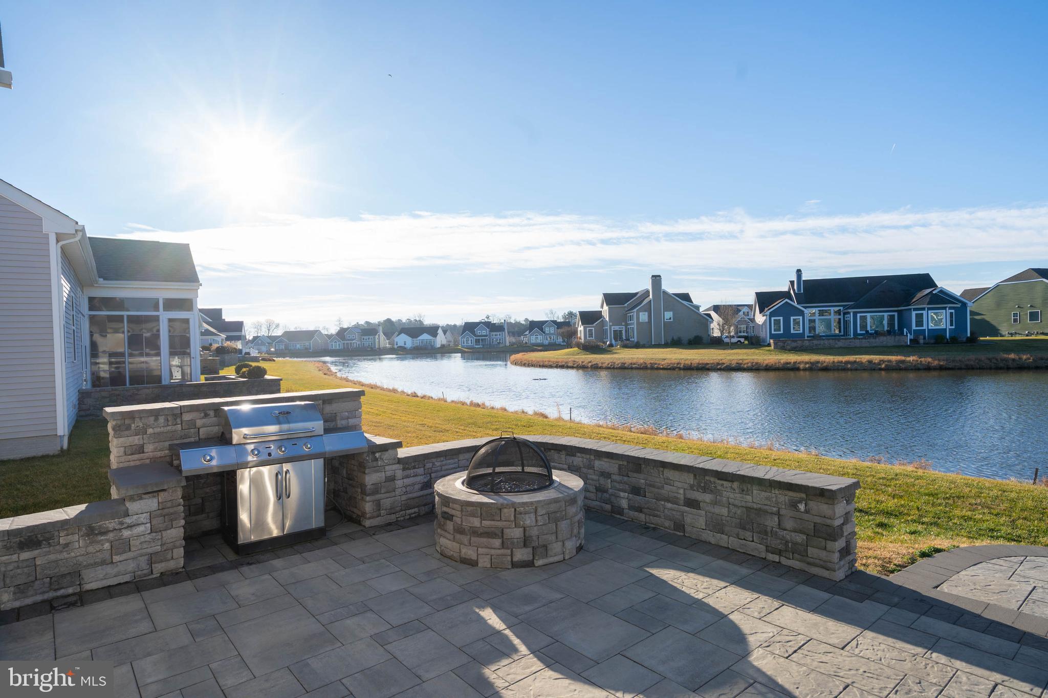 PENINSULA LAKES - Residential