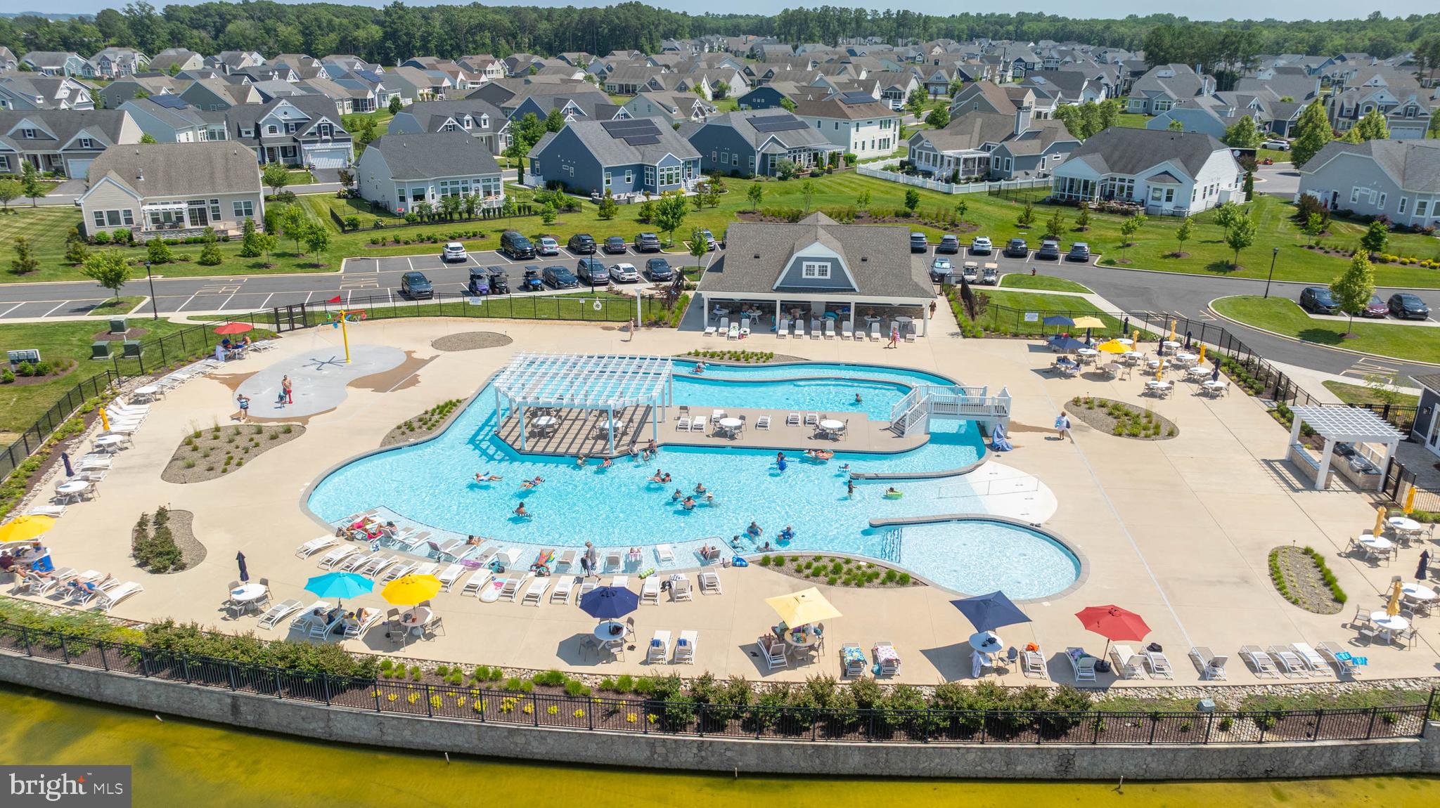 PENINSULA LAKES - Residential