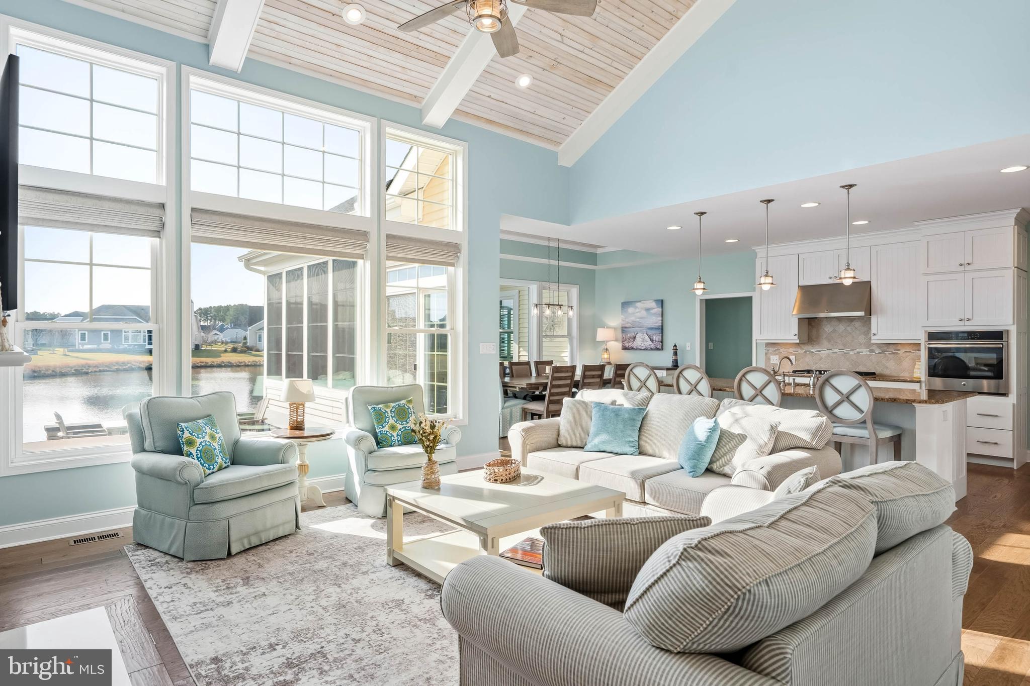 PENINSULA LAKES - Residential