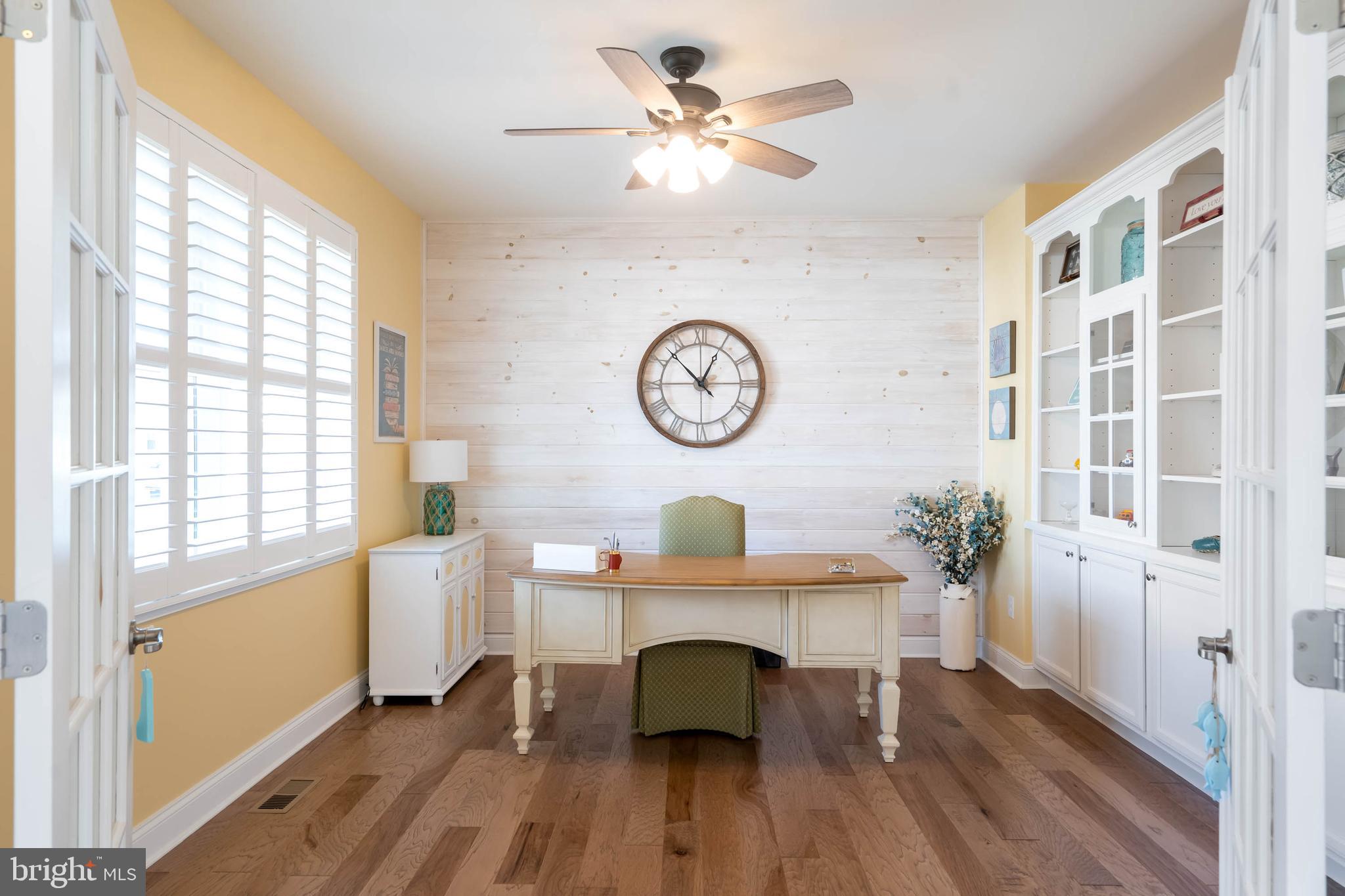 PENINSULA LAKES - Residential