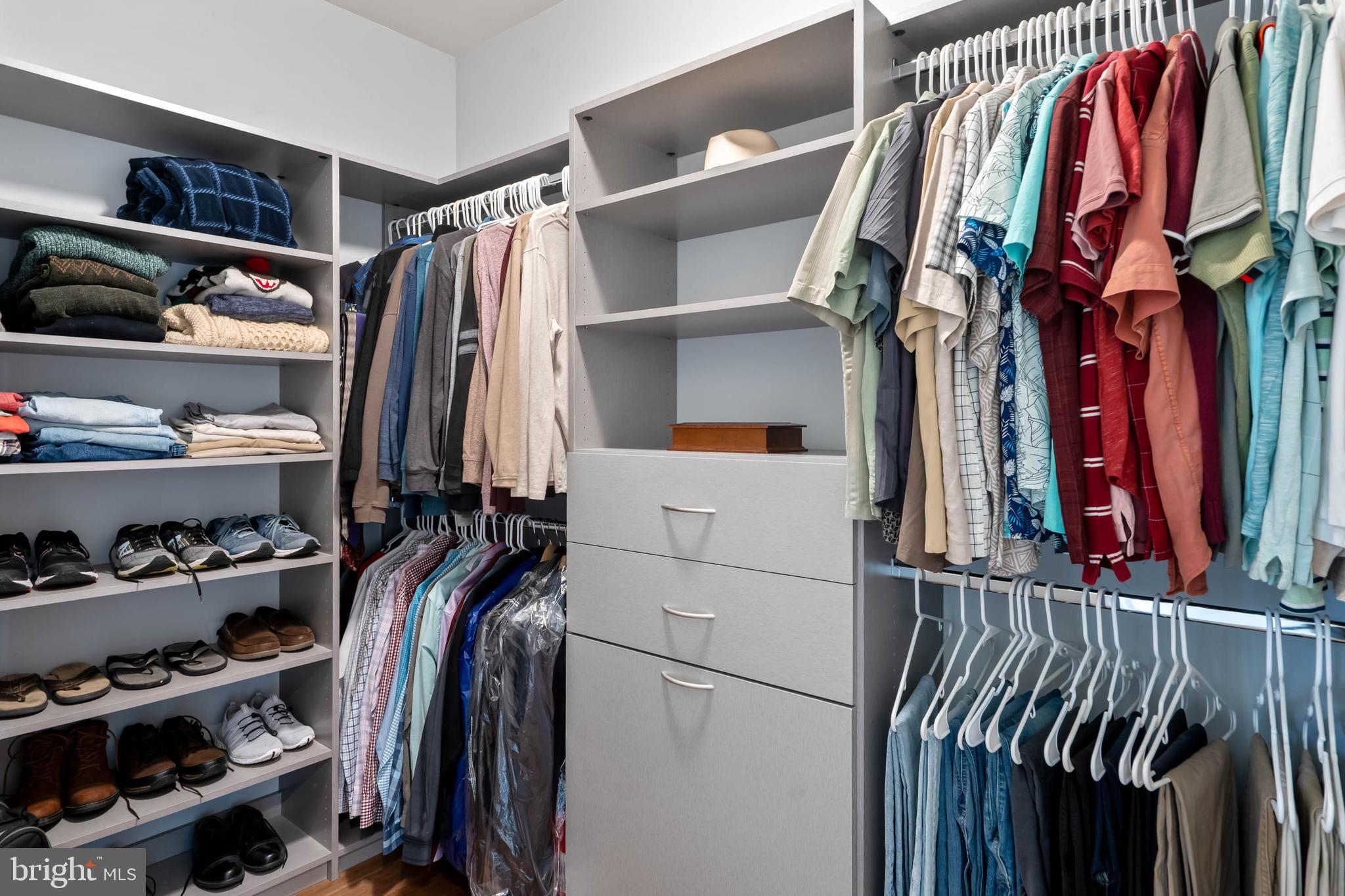 PENINSULA LAKES - Residential