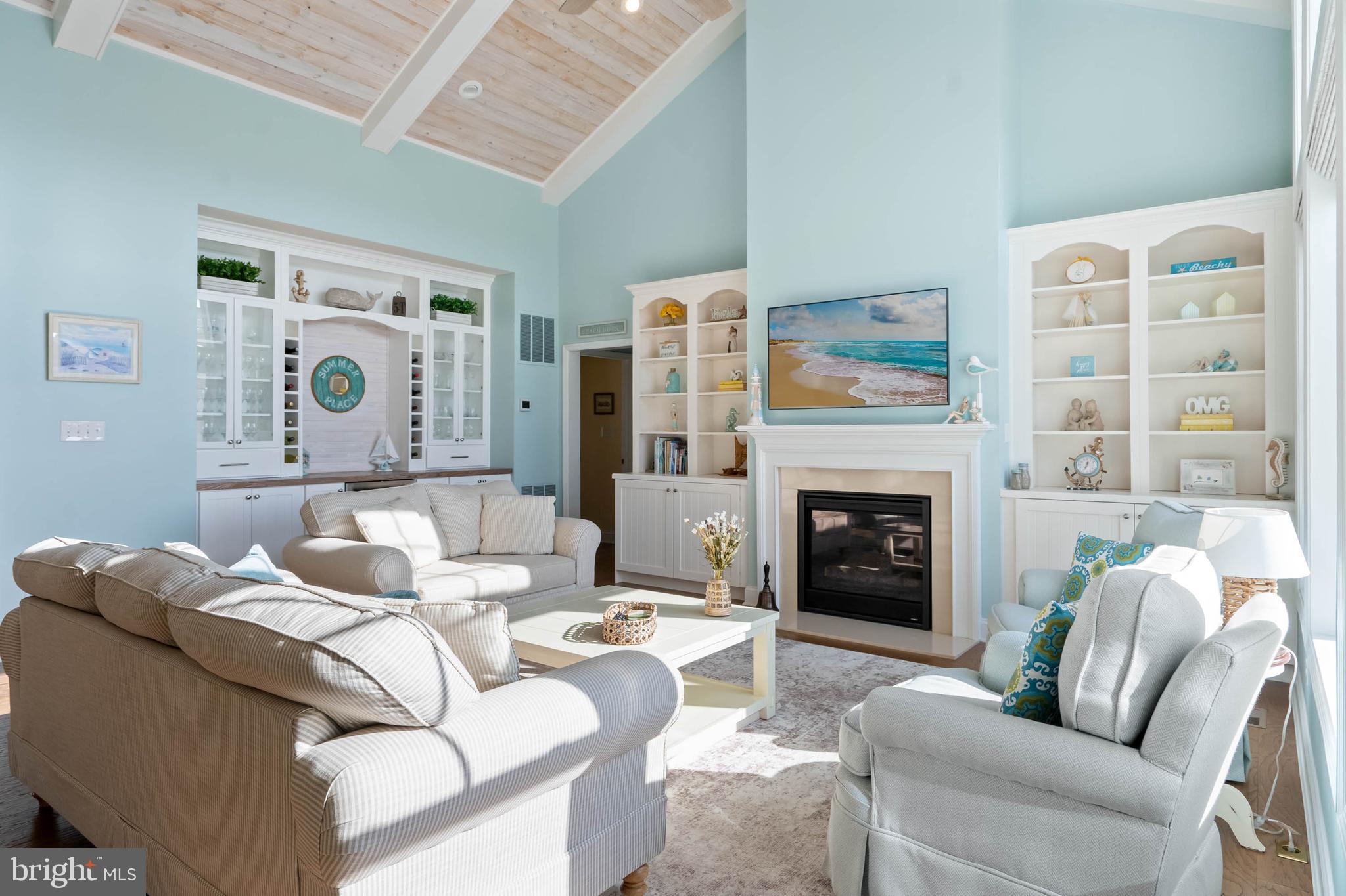 PENINSULA LAKES - Residential