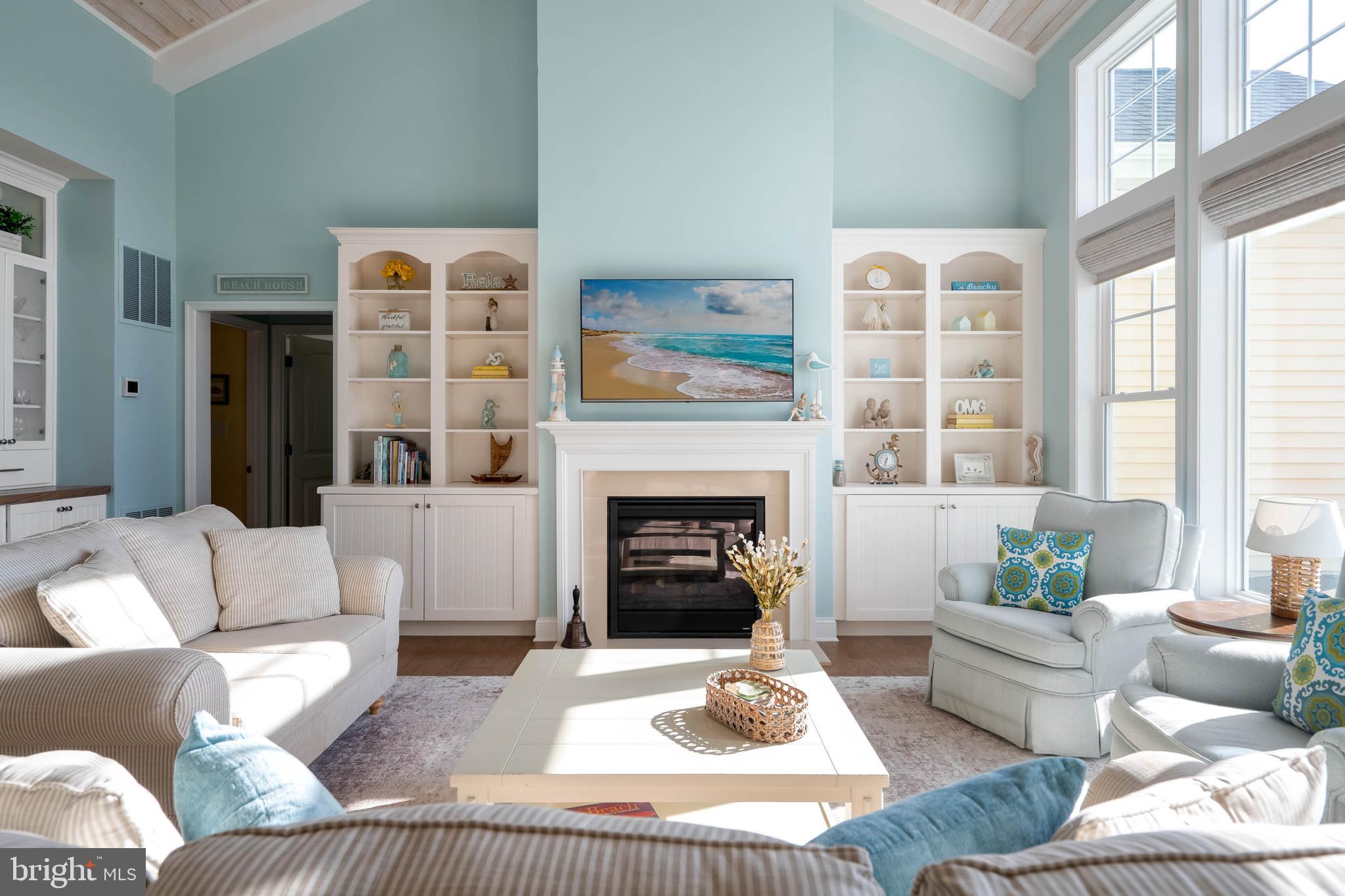 PENINSULA LAKES - Residential