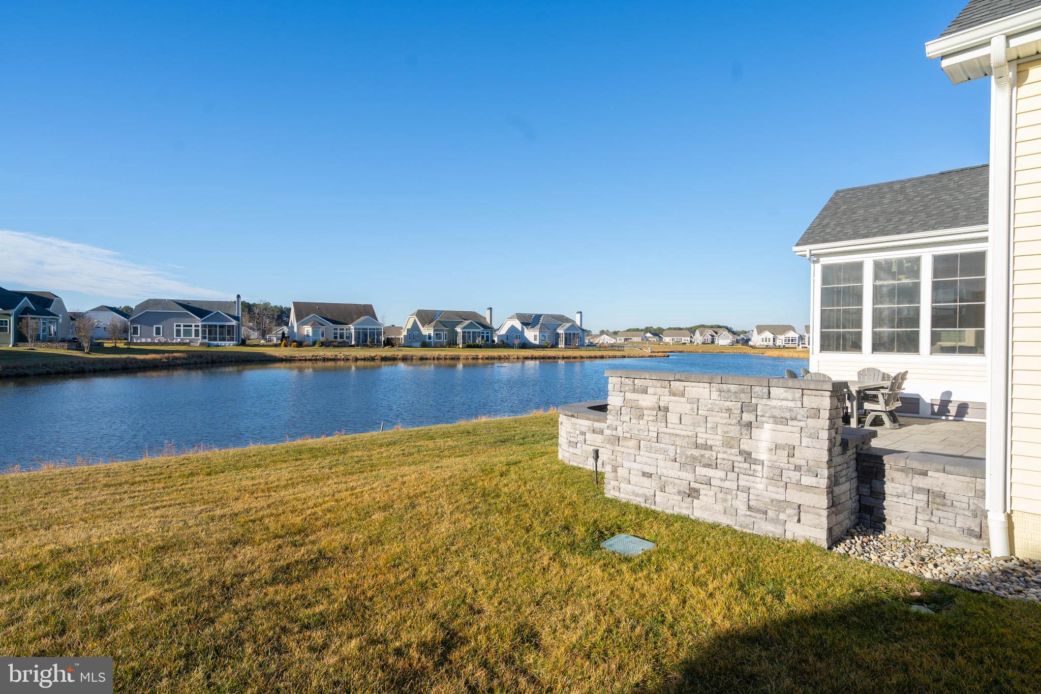 PENINSULA LAKES - Residential