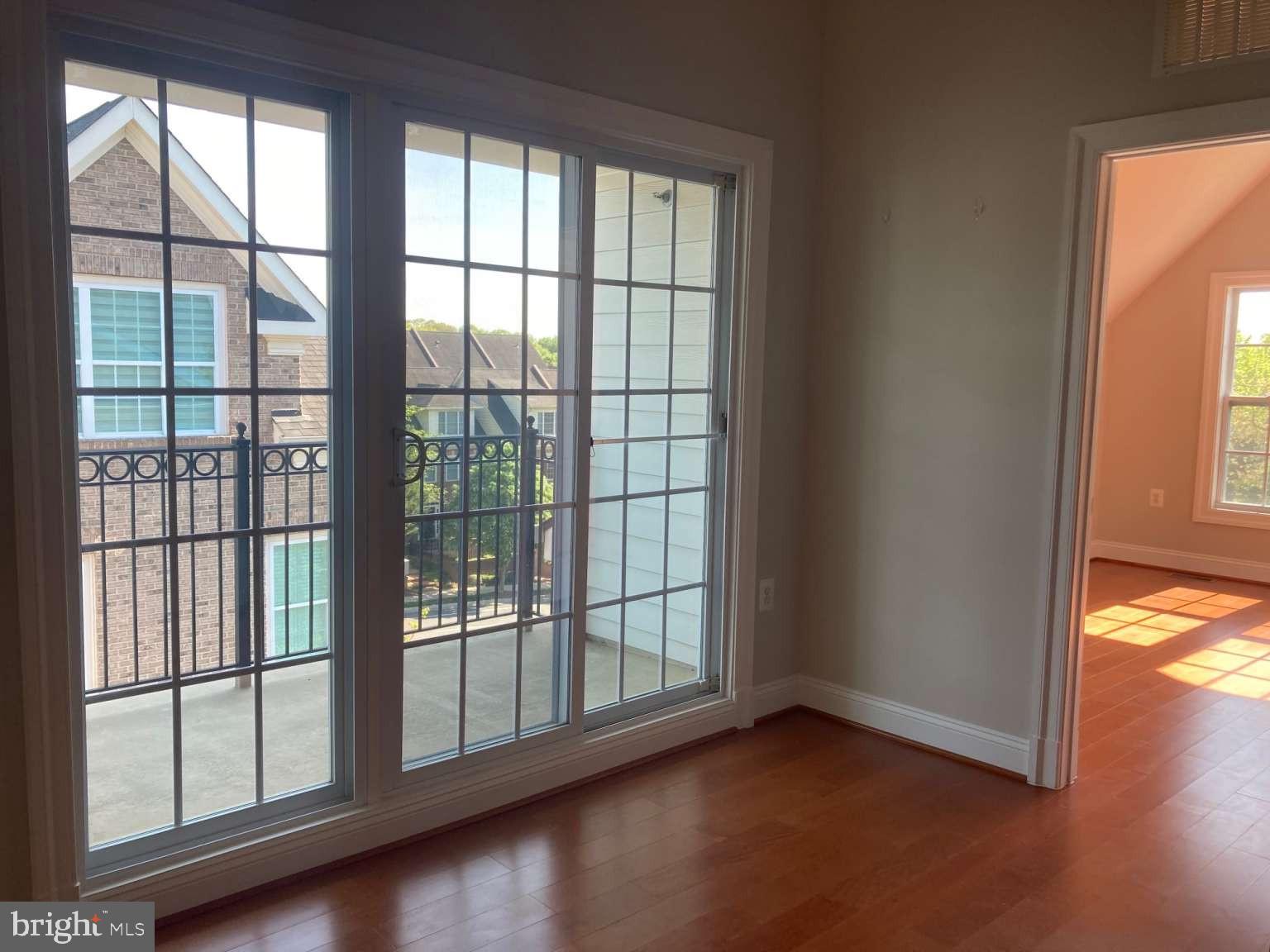 BALLSTON PARK - Residential