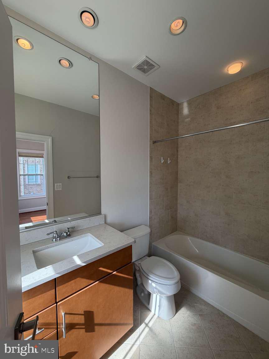 BALLSTON PARK - Residential
