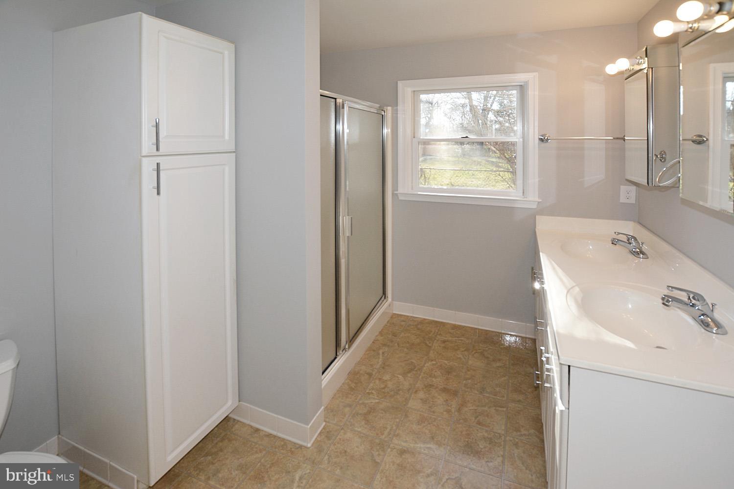 WESTWOOD MANOR - Residential