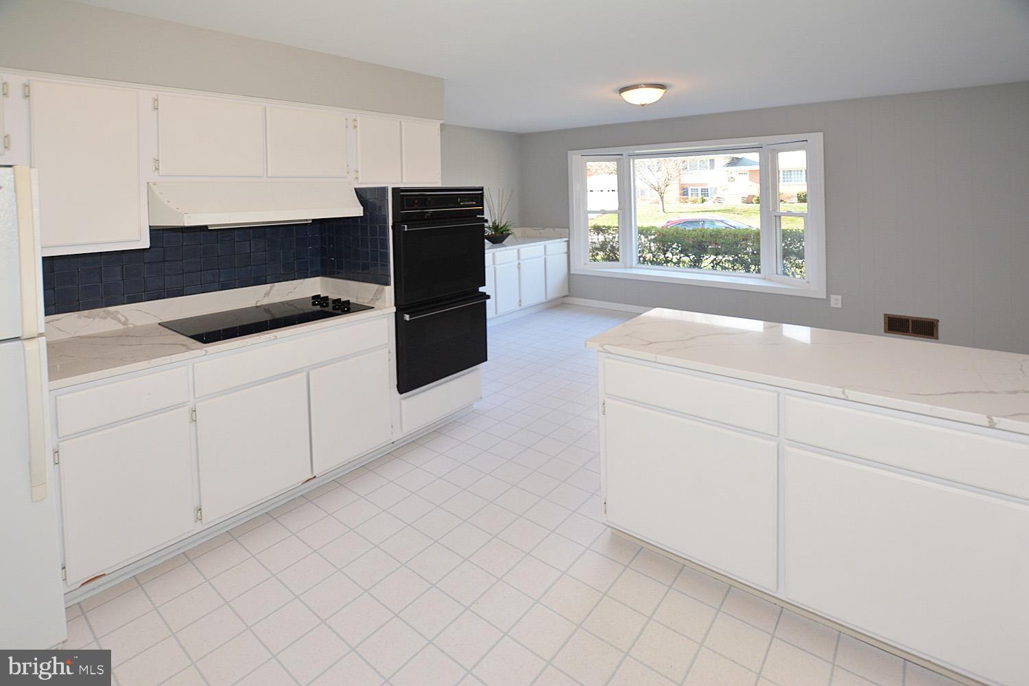 WESTWOOD MANOR - Residential