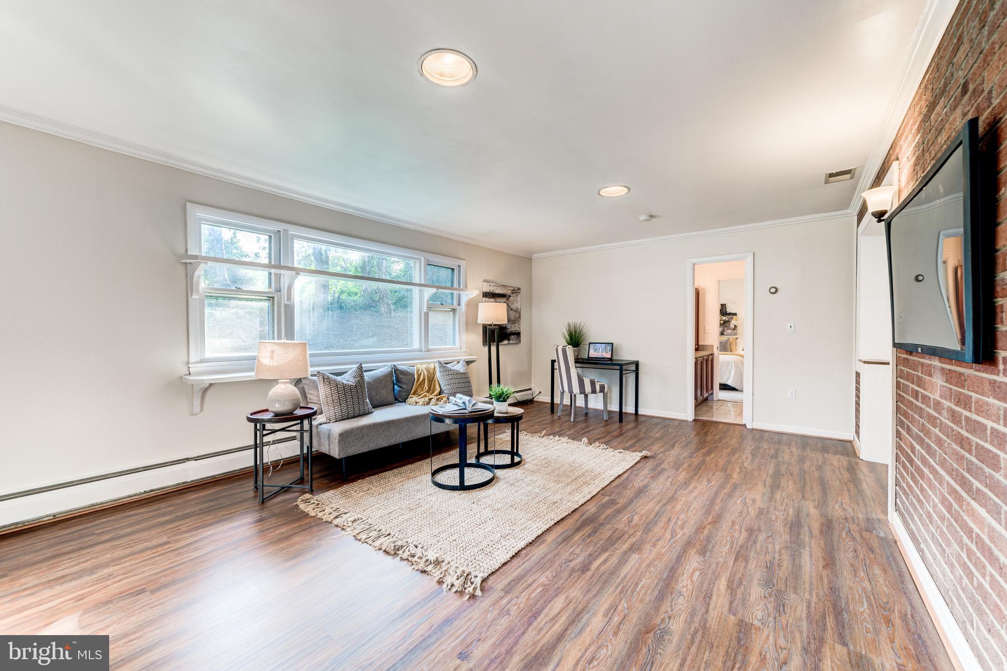 PARKLAWN - Residential