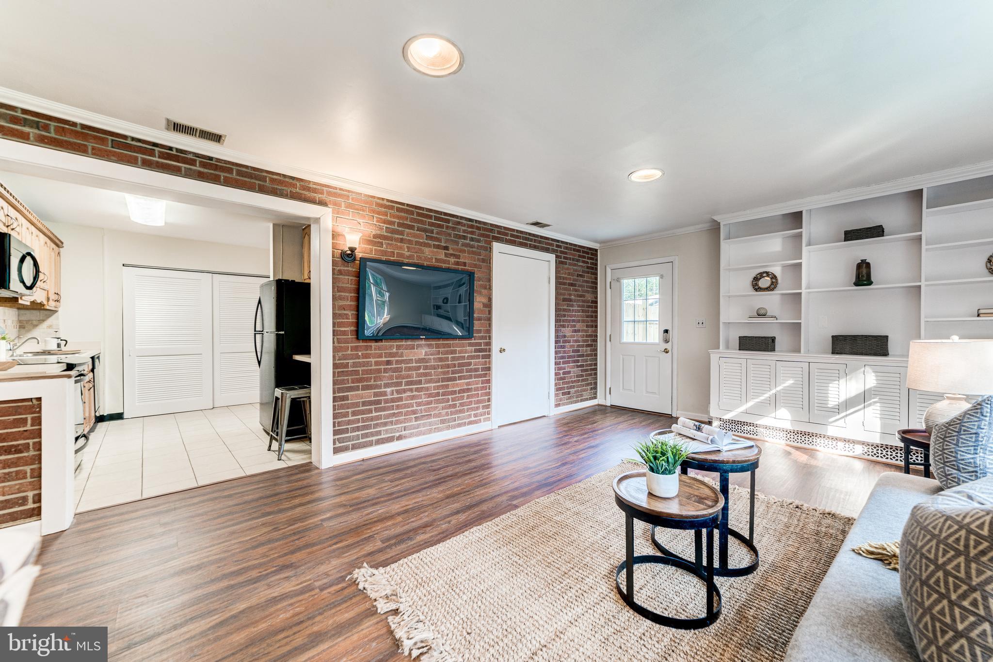 PARKLAWN - Residential