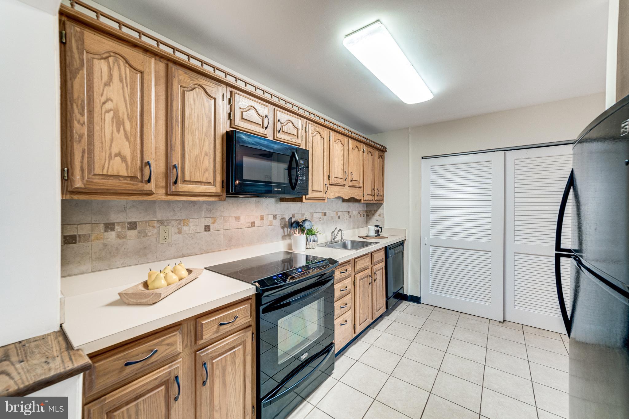 PARKLAWN - Residential