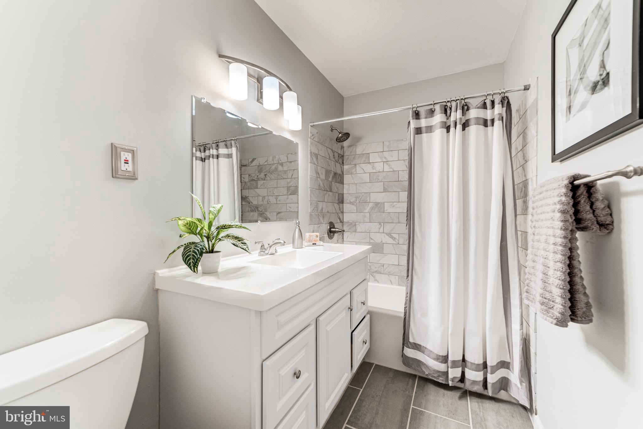 PARKLAWN - Residential