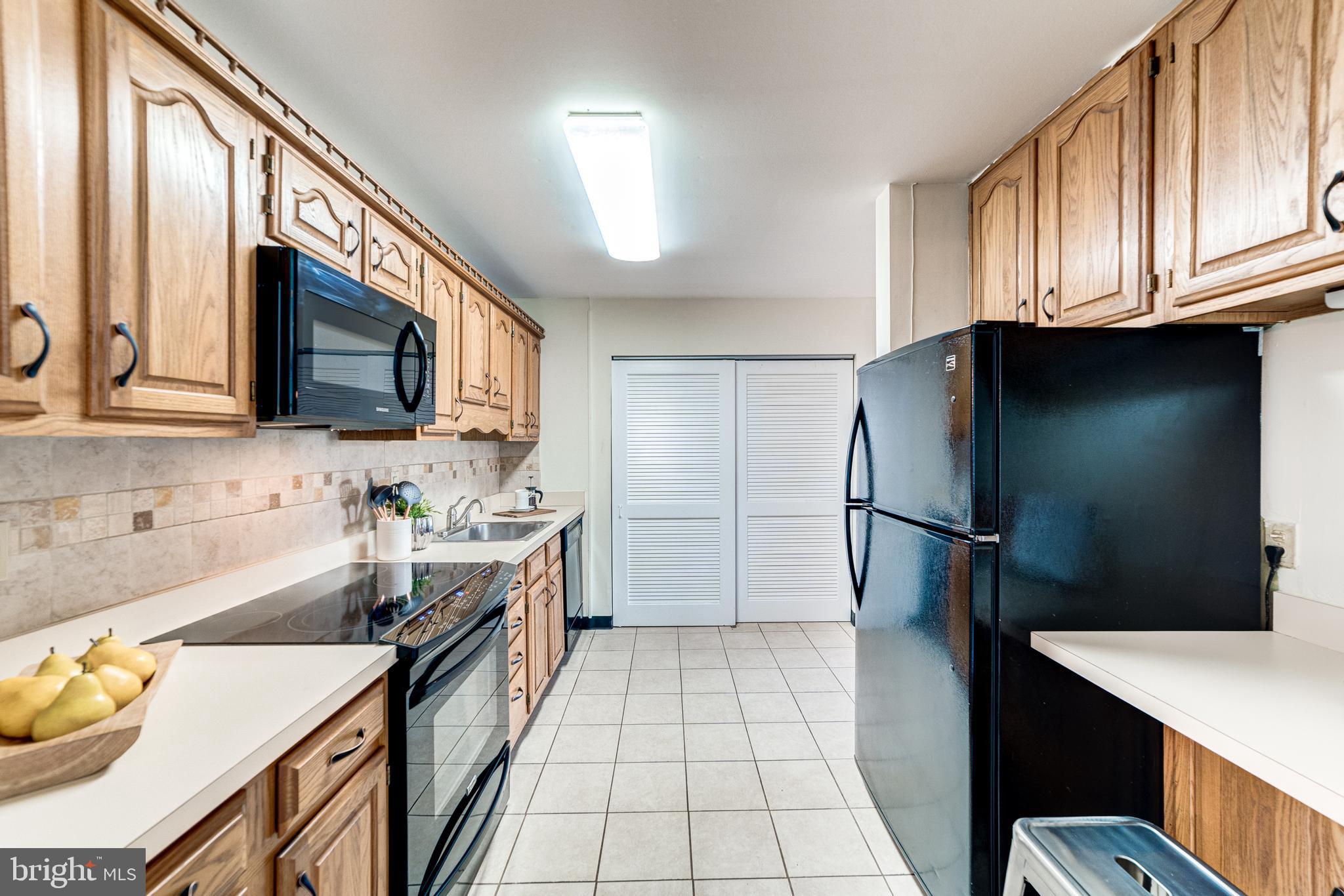 PARKLAWN - Residential