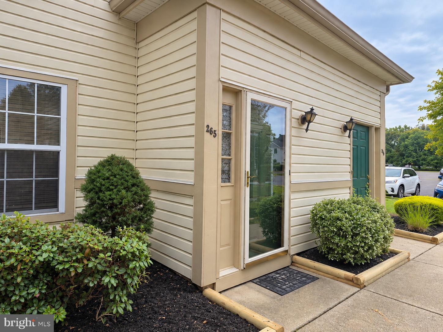 265 STEEPLECHASE COURT 265