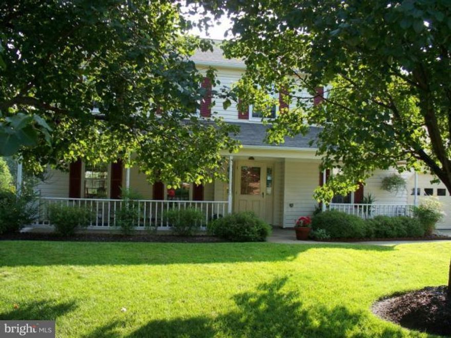 Diamond in the rough. Great home with lots of space. Does need new flooring throughout. Large deck and yard. Quiet cul-de-sac location within 45 minutes to DC & VA.